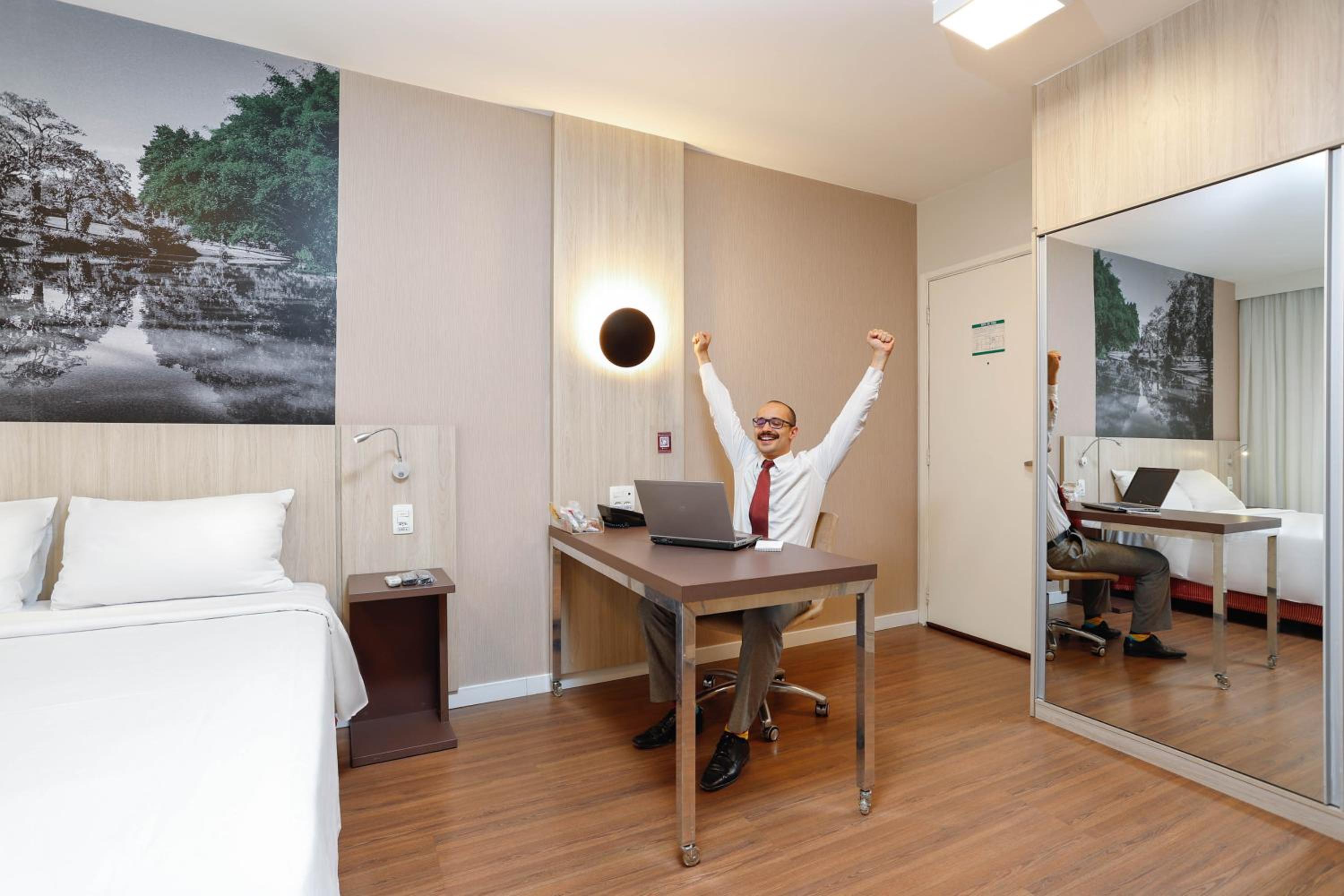 Standard Queen Apartment