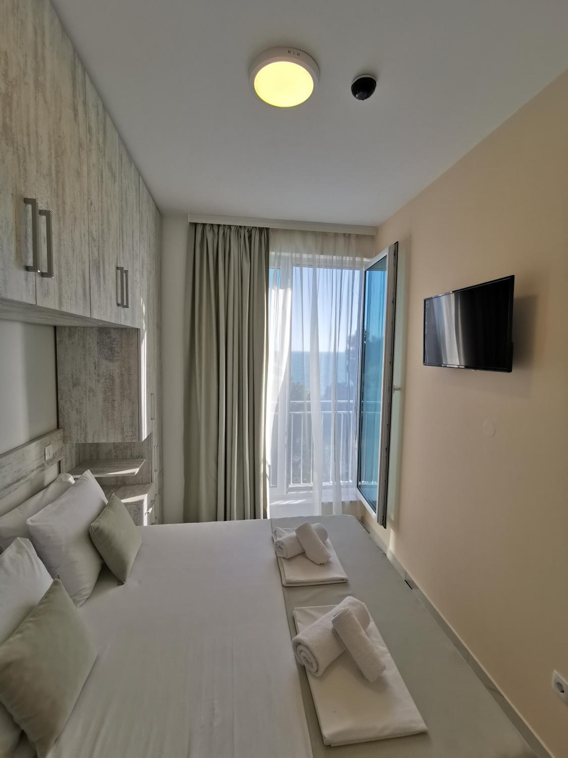 Double Room with Sea View photo 2