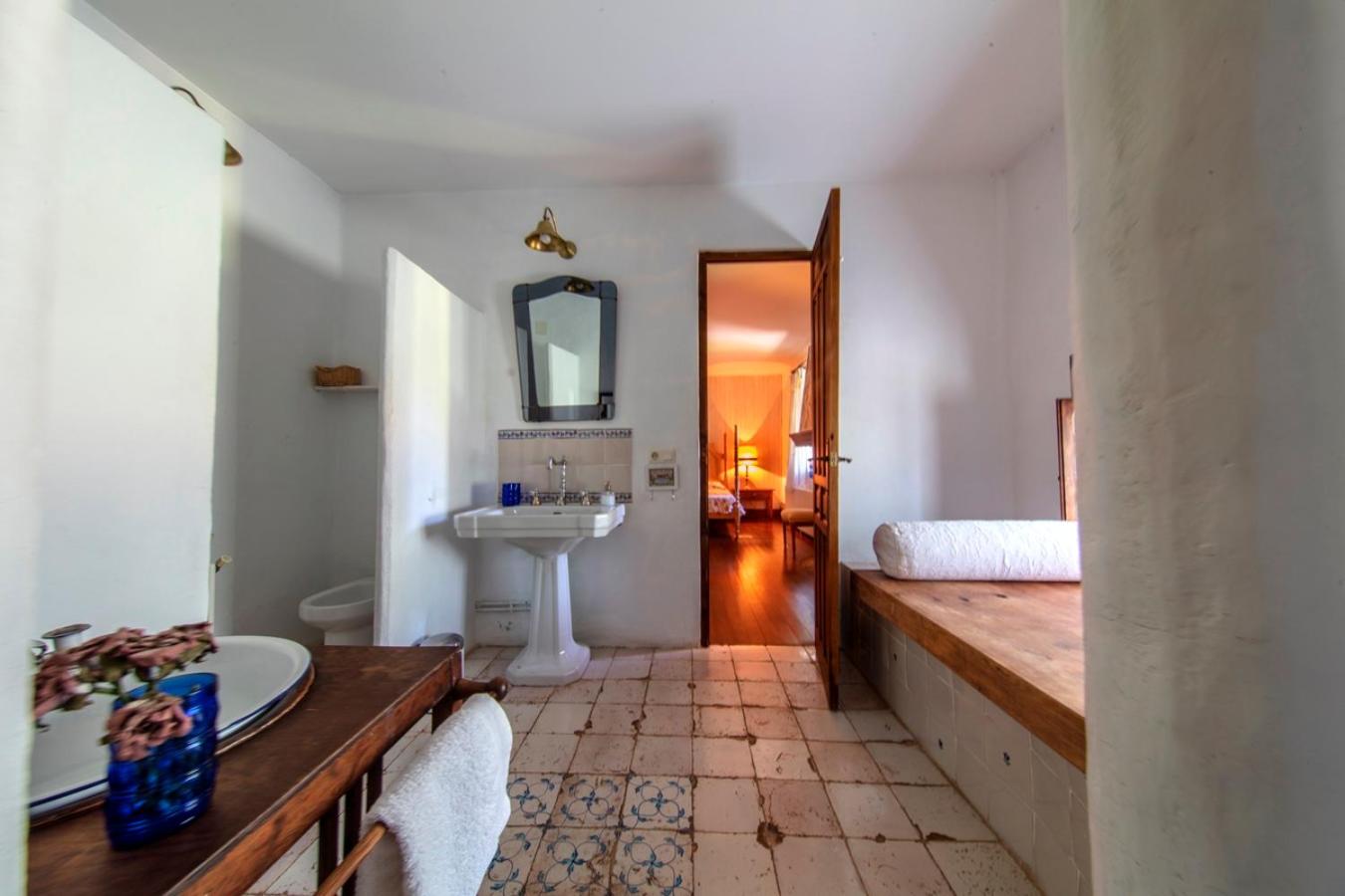 Deluxe Double or Twin Room with Mountain View - Photo 6