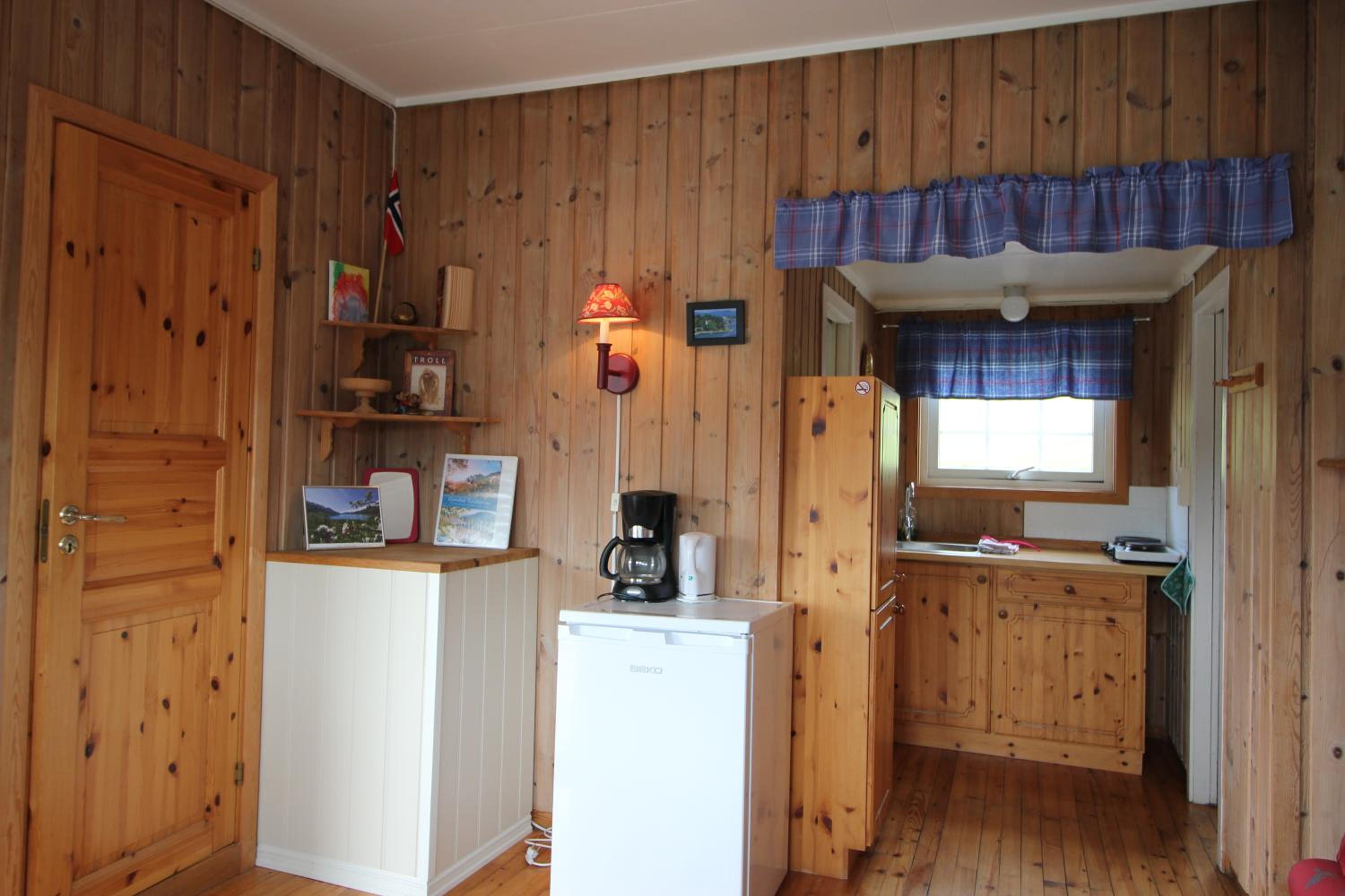 Two-Bedroom Cottage - Photo 7