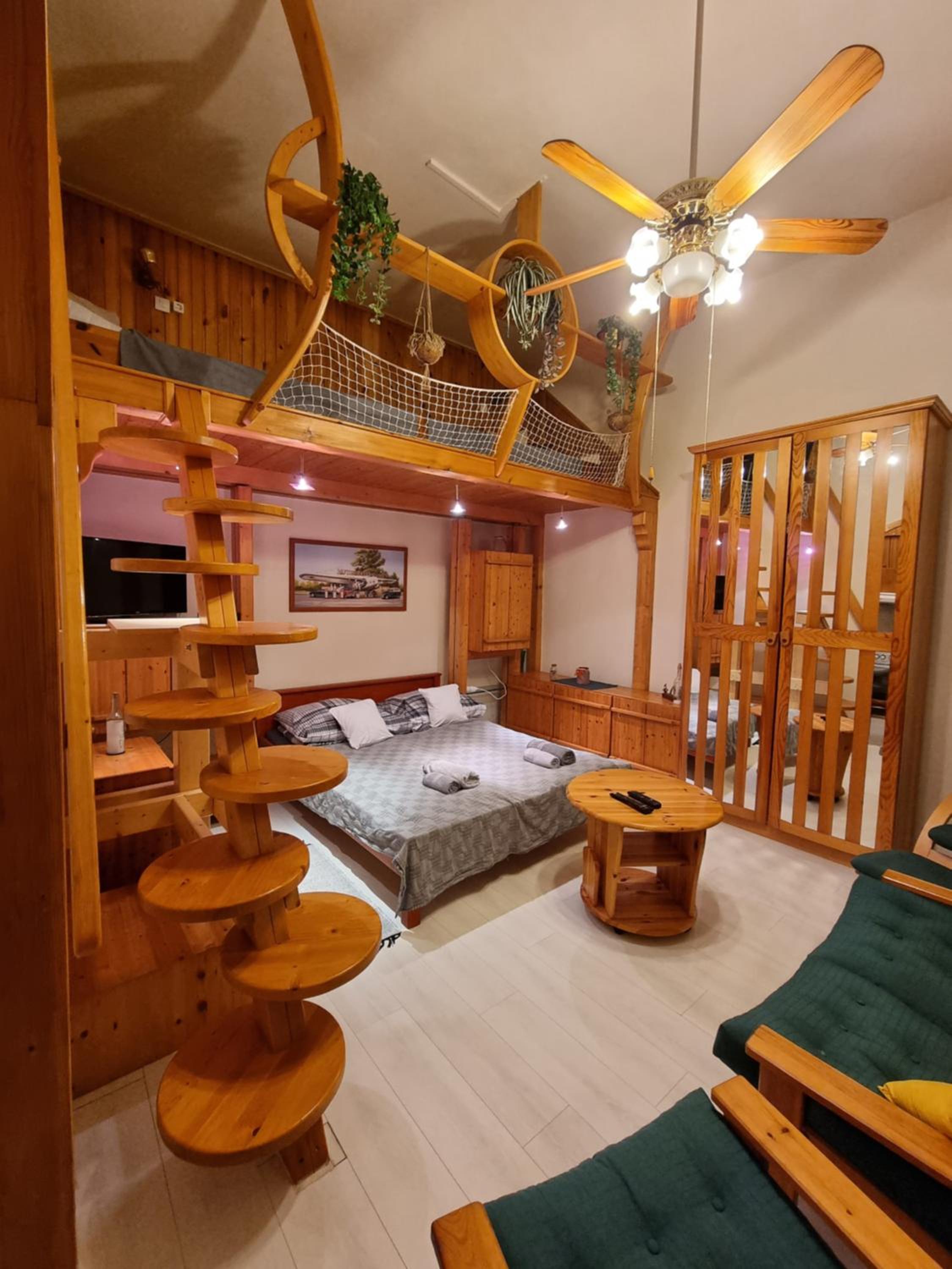 Studio Apartment - Photo 22