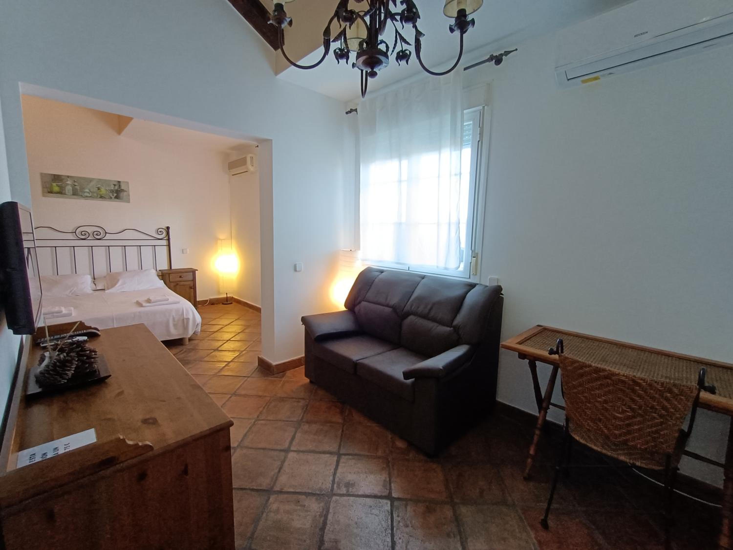 Junior Suite B photo 3