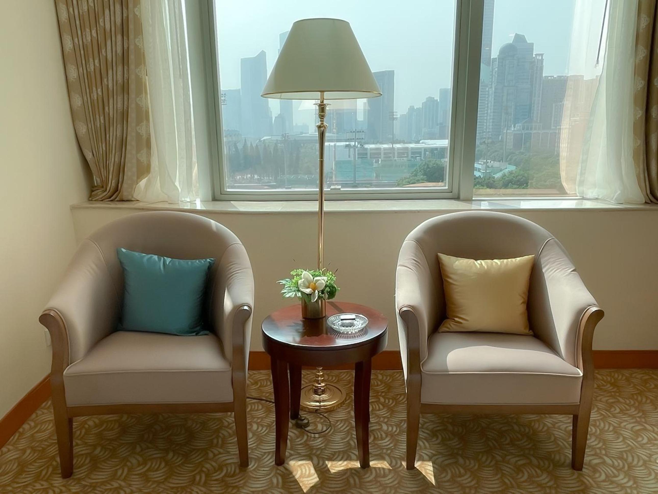 Business Twin Room - Photo 6