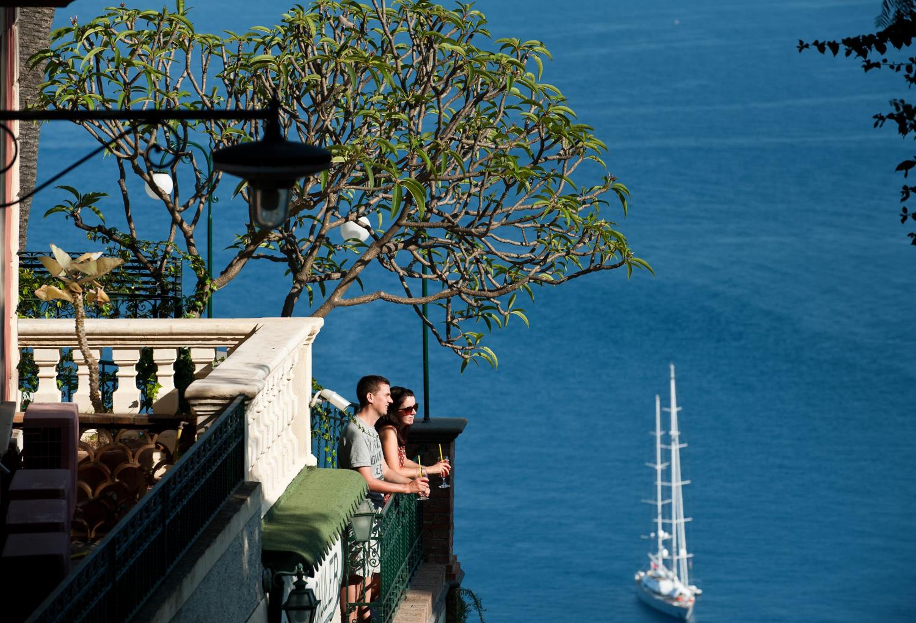 Superior Double Room with Partial Sea View photo 3