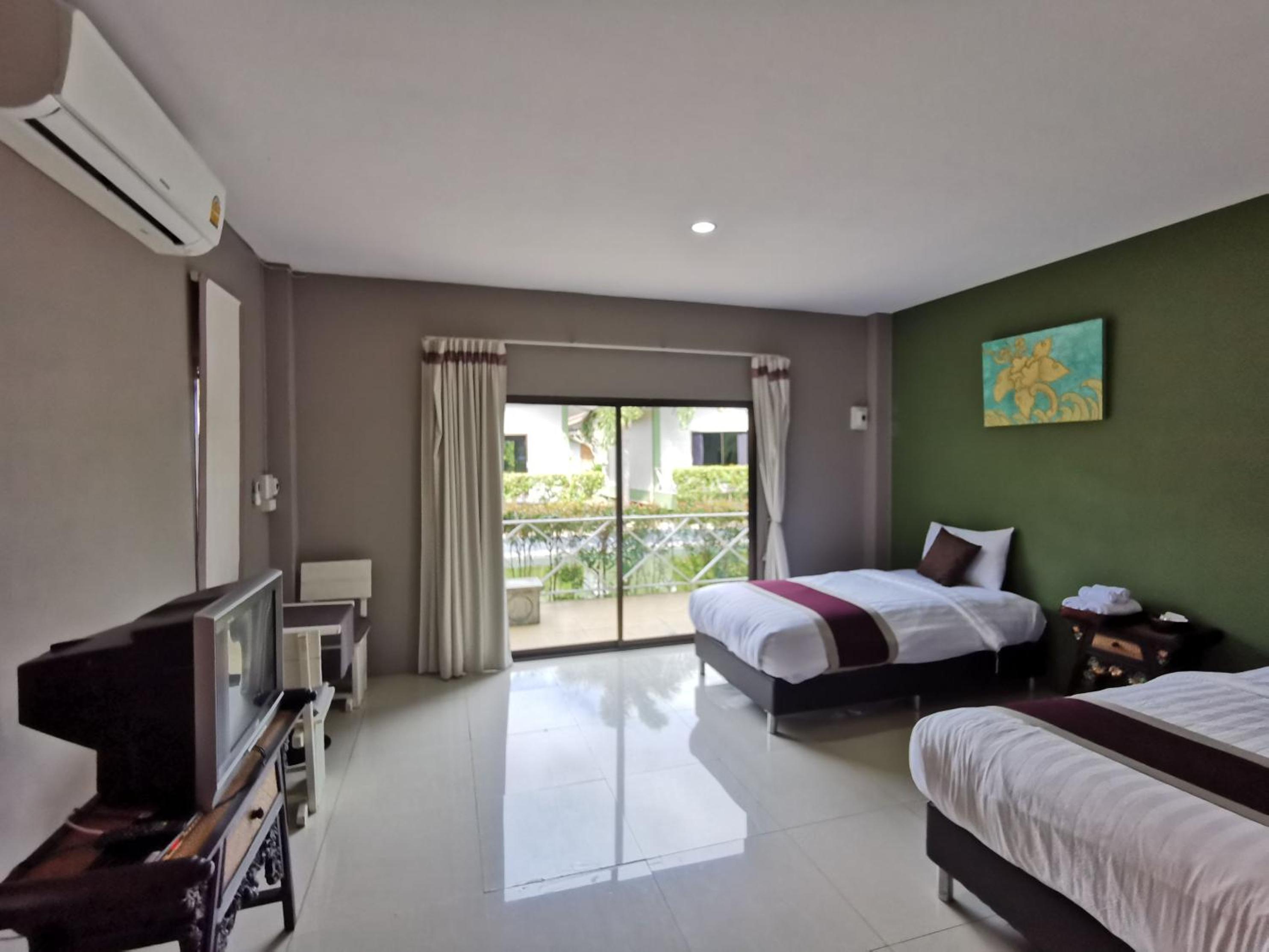 Standard Twin Room photo 1