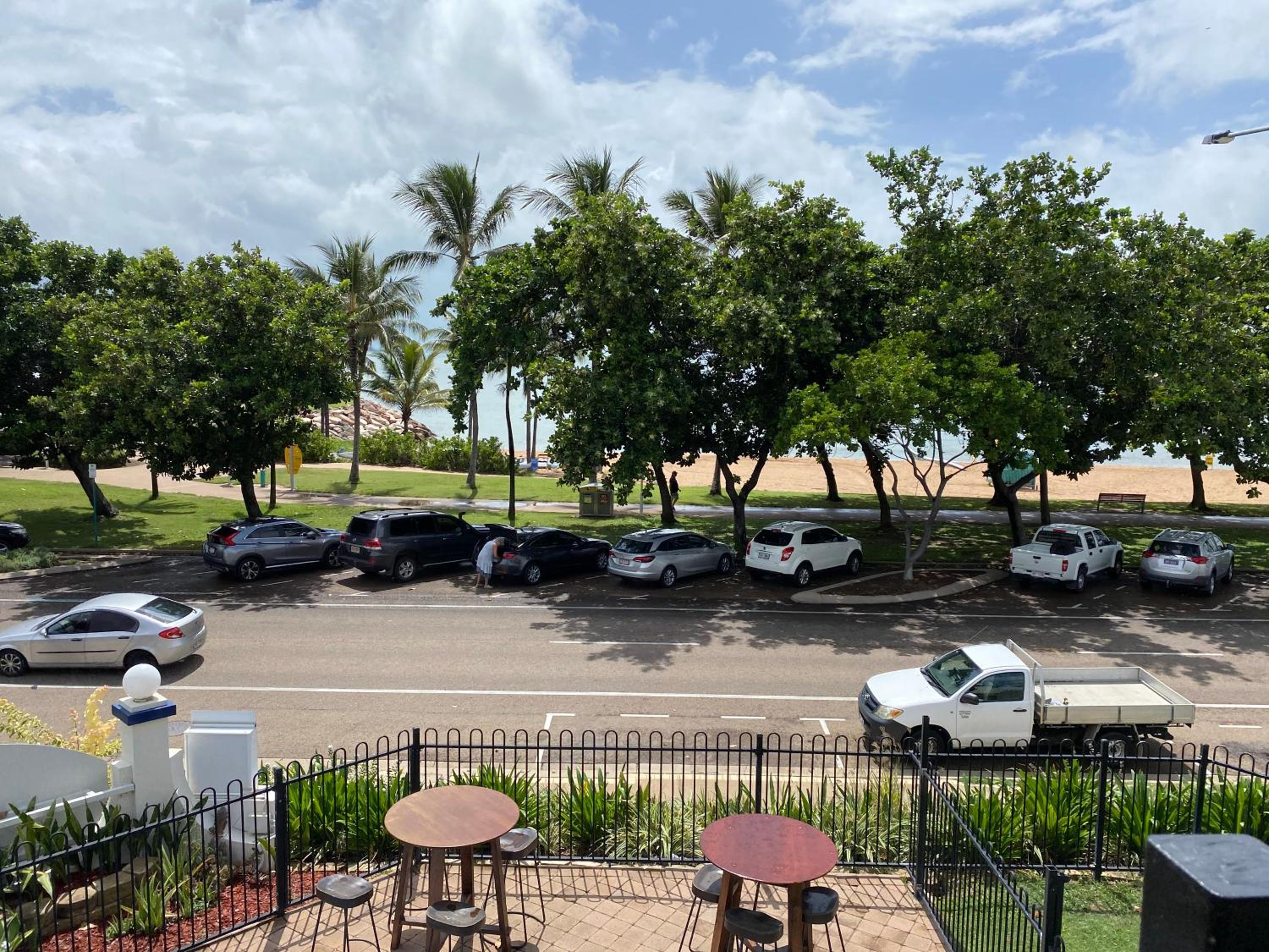 Premium Suite with Ocean View - Not pet friendly photo 2