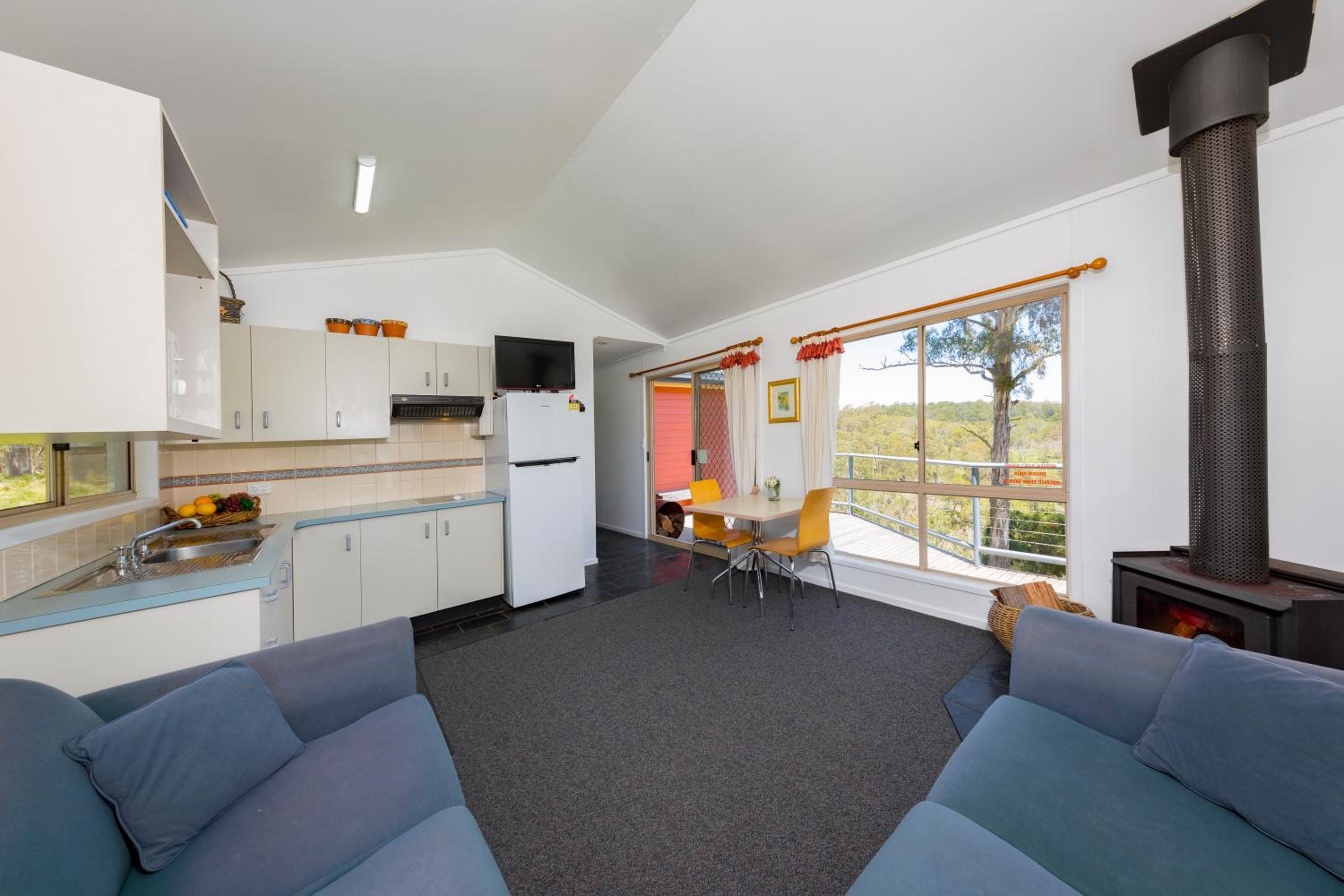 One-Bedroom House photo 1