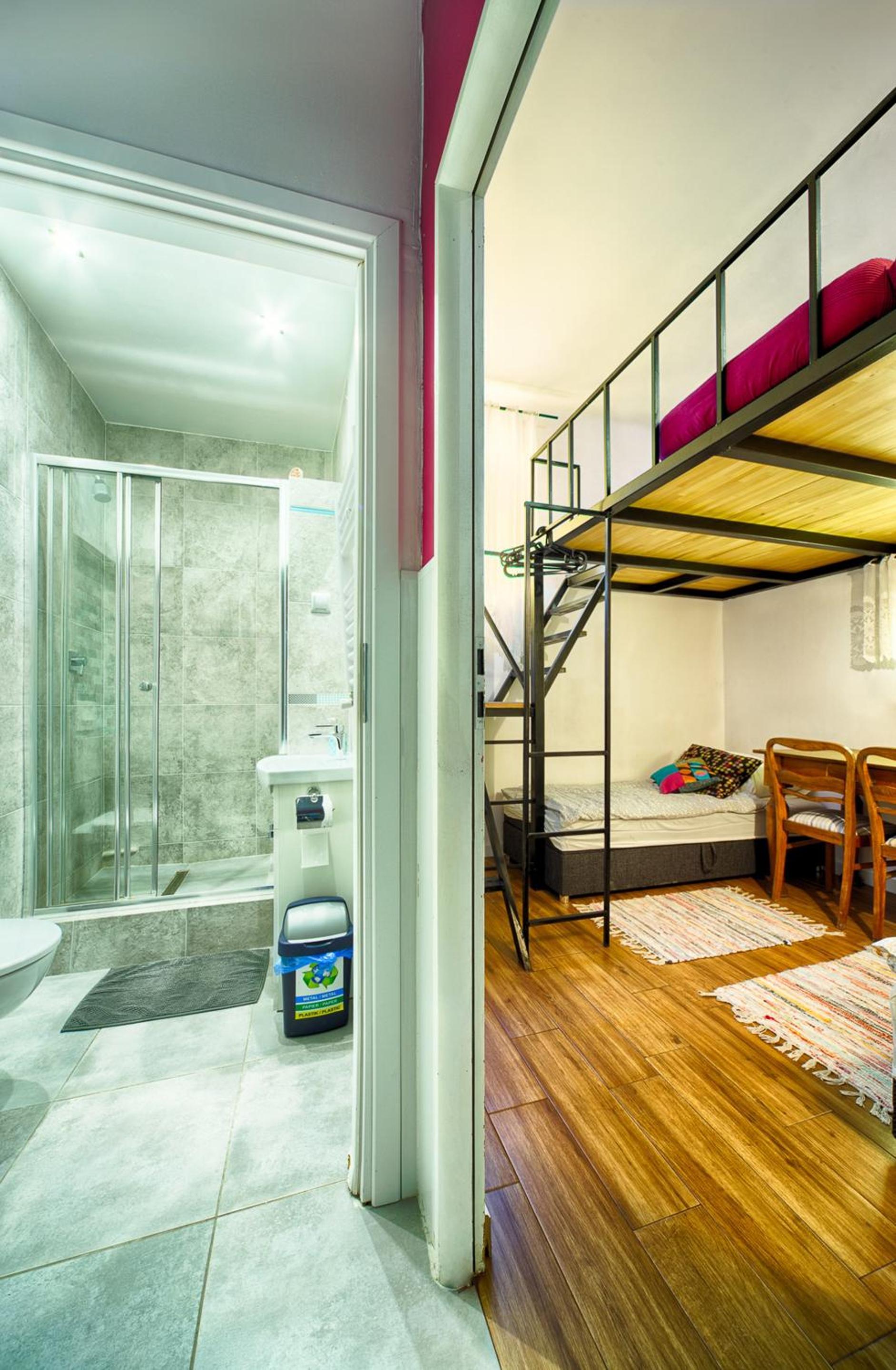 Two-Bedroom Apartment - Photo 2