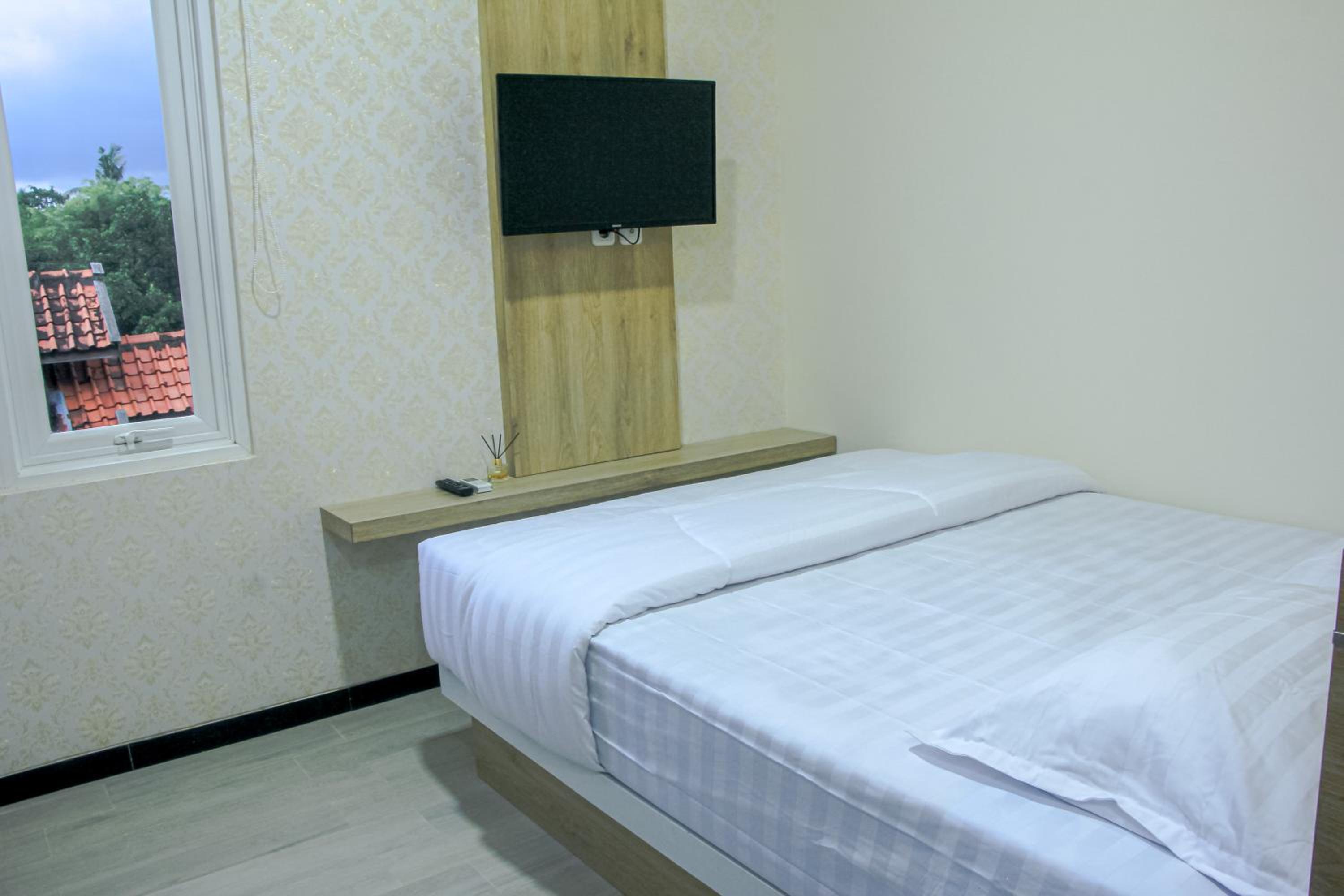Double Room with Private Bathroom - Photo 5
