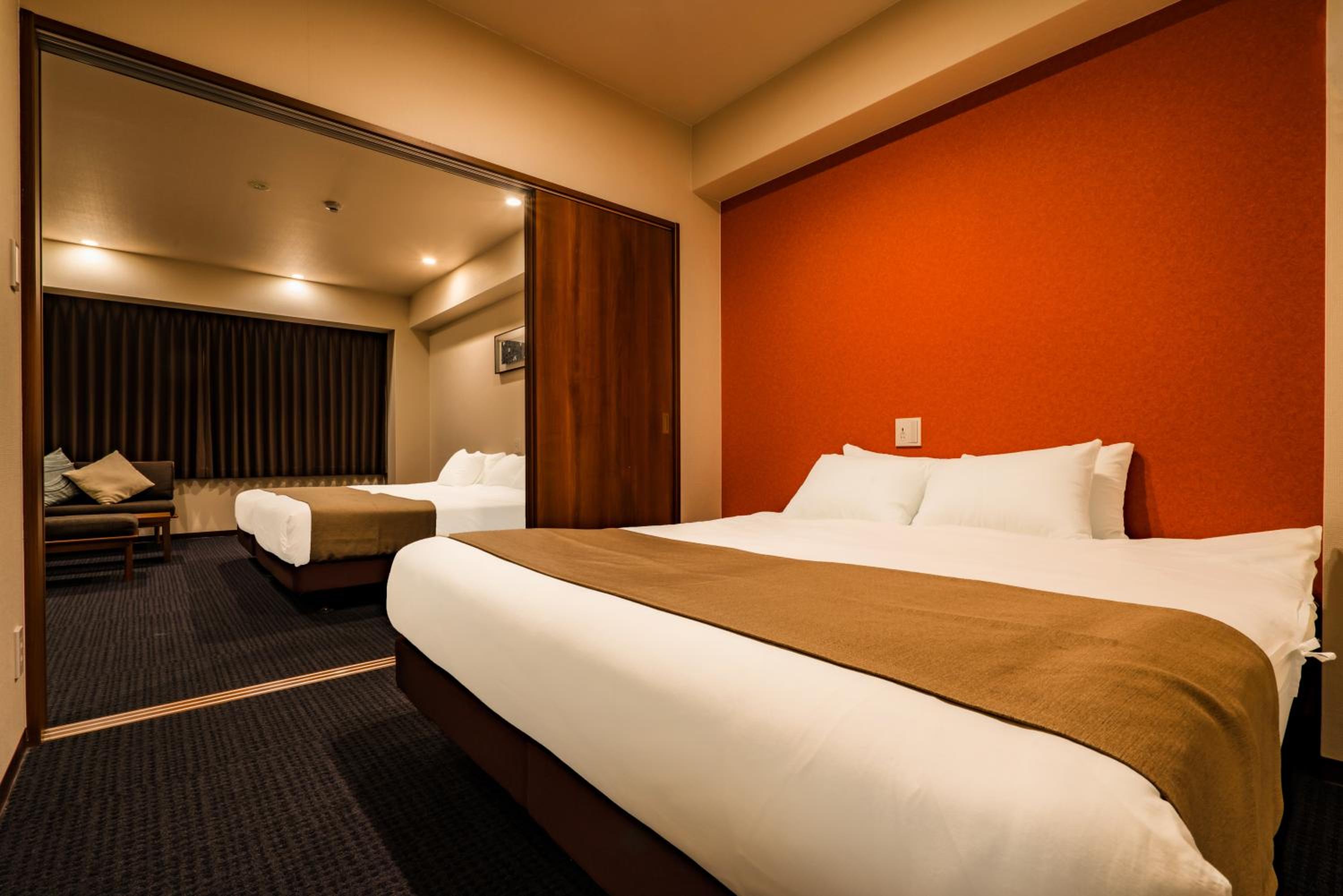 Family Suite - Photo 11