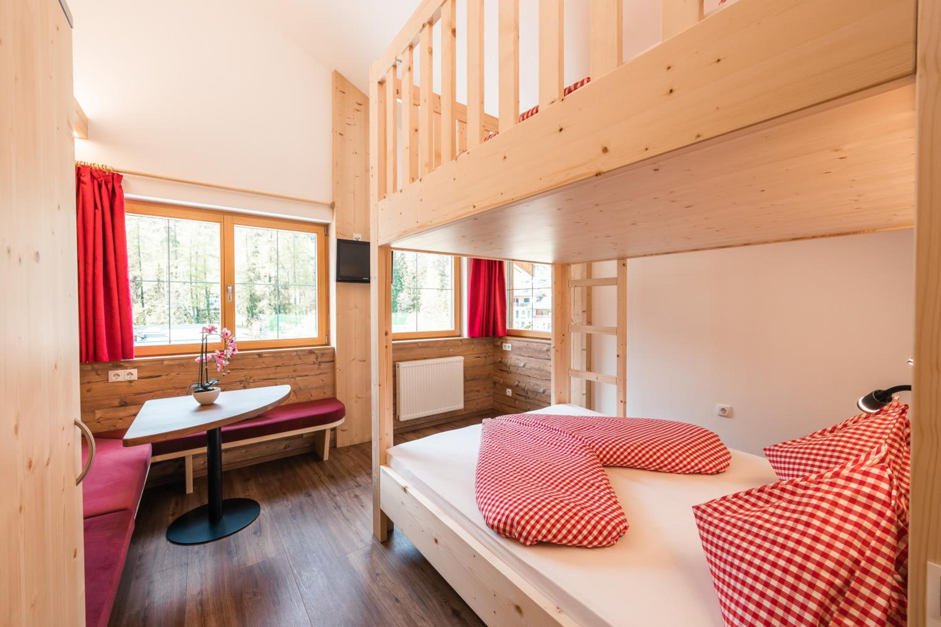 Suite with Mountain View