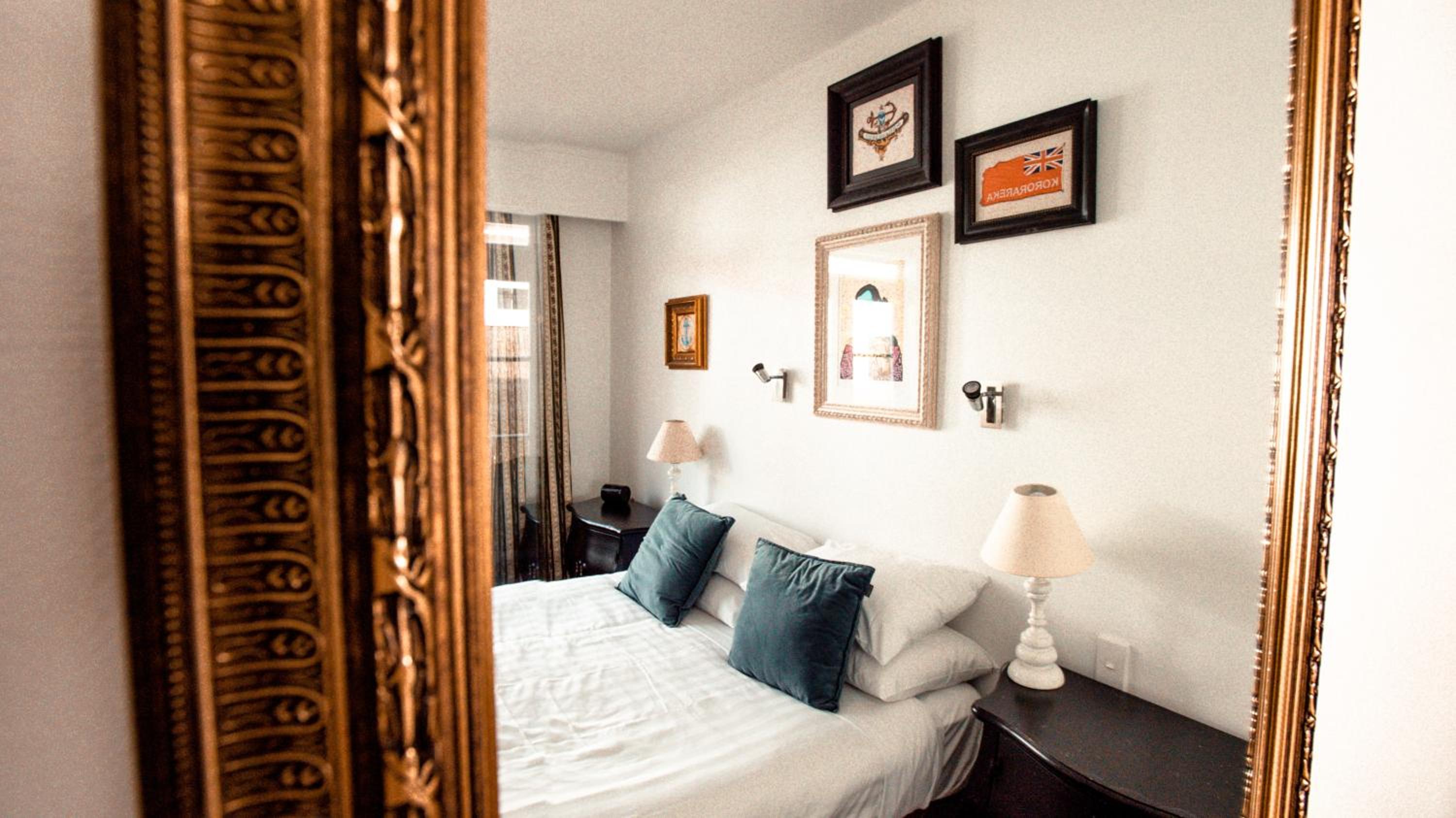 Double Room - Photo 7