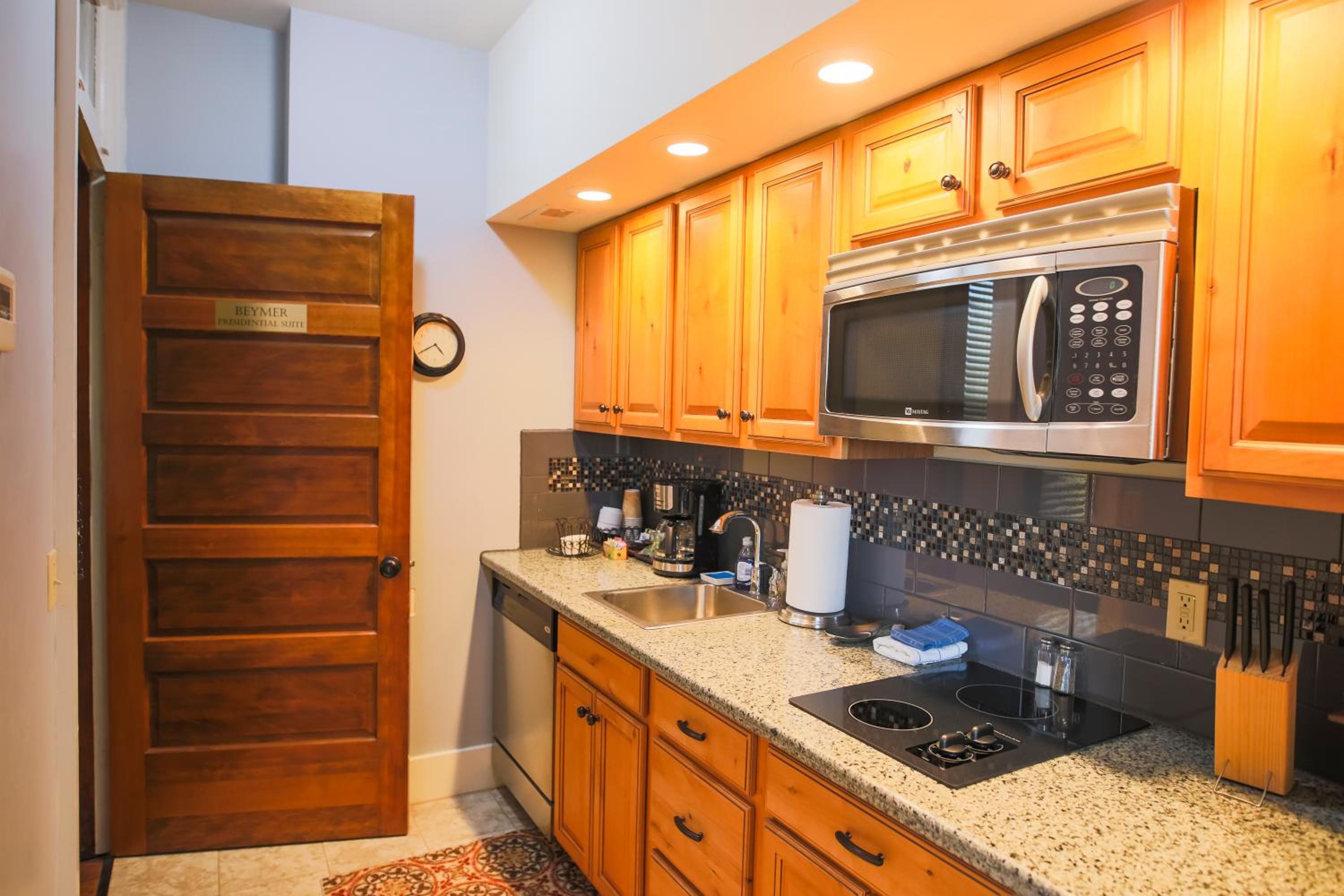 King Suite photo 2