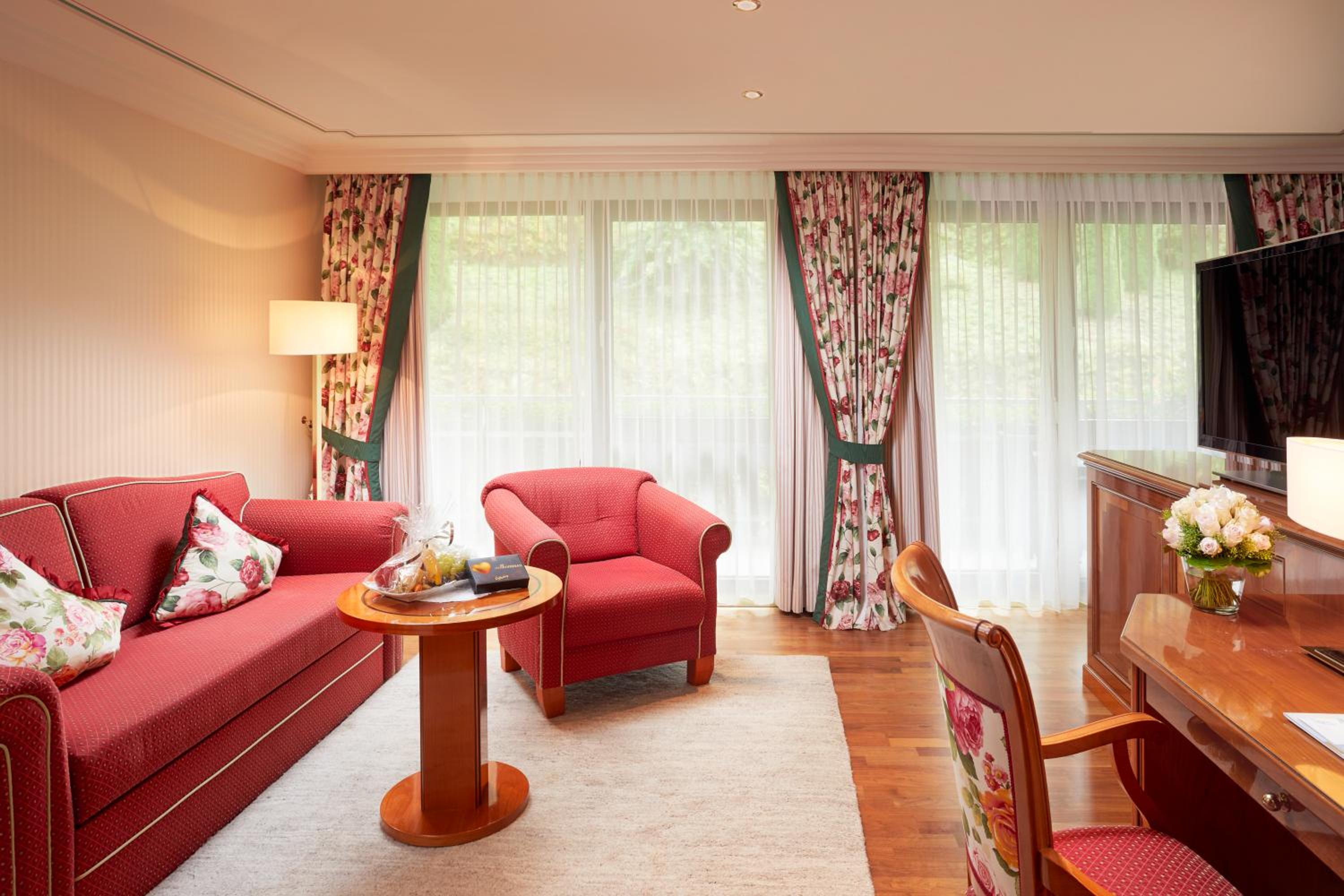 Suite Type 4 - with Vineyard View - Photo 3