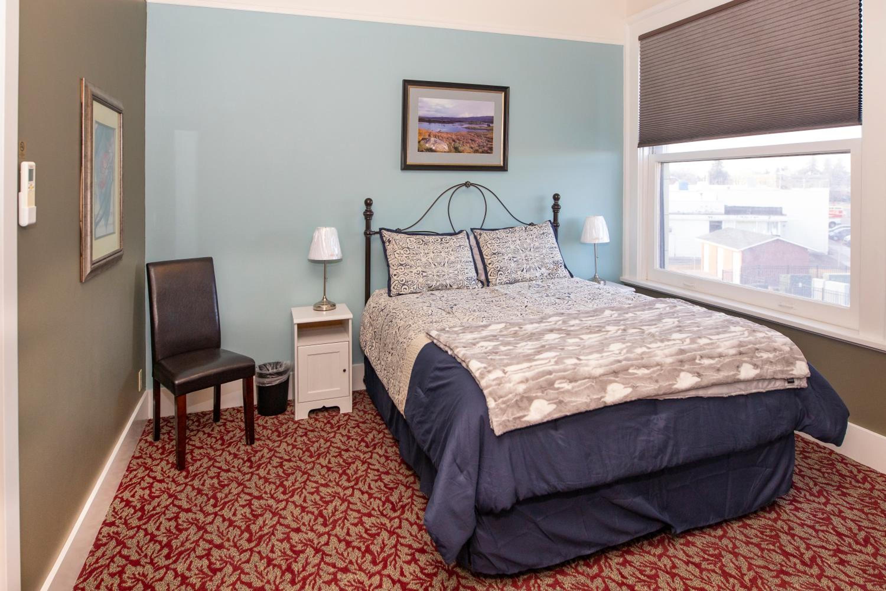 Queen Suite photo 1