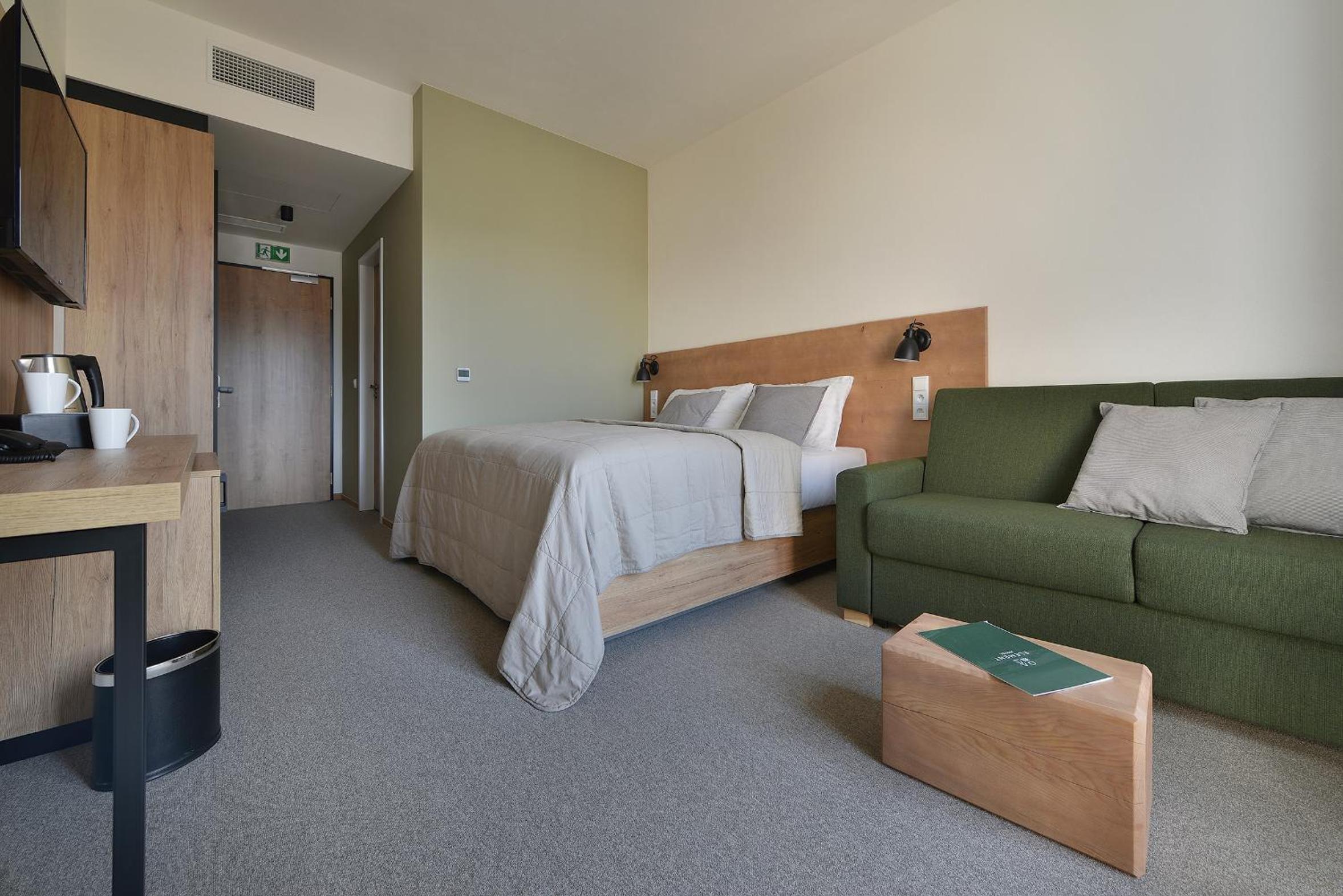 Deluxe Double Room with Lake View