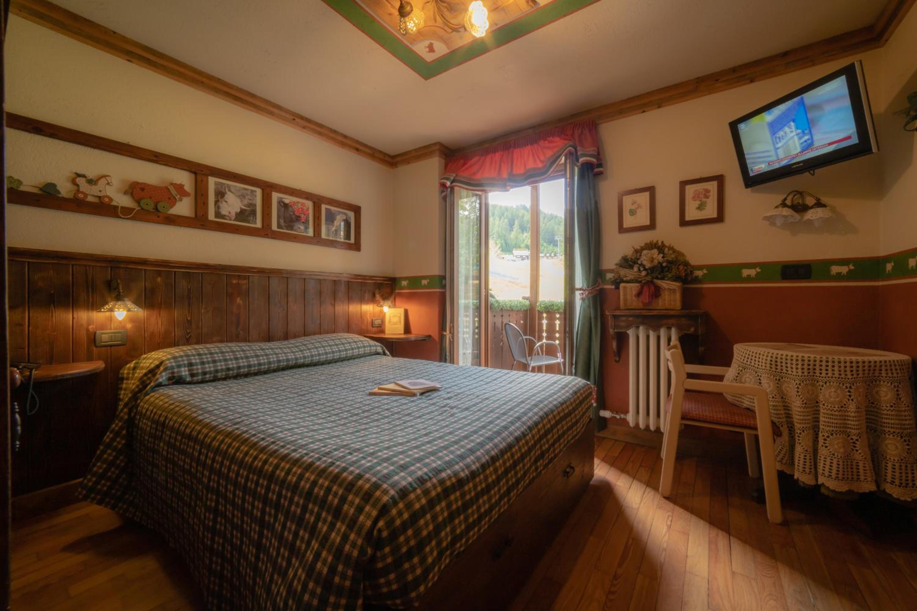 Economy Double Room - Photo 1