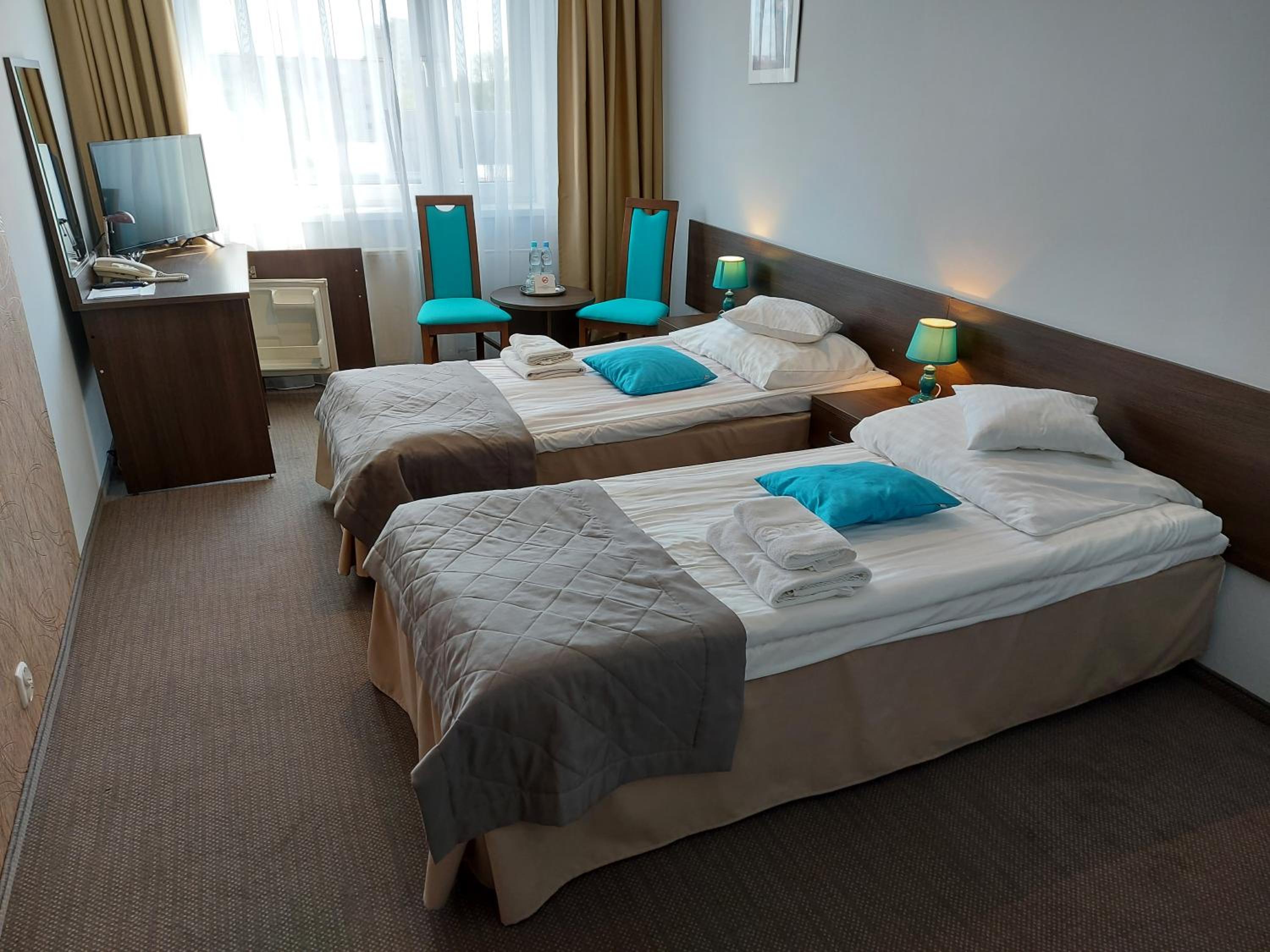 Twin Room - Photo 1