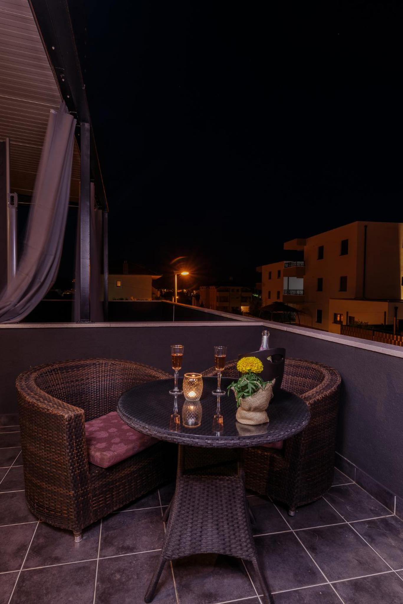 Double Room with Terrace - Photo 7