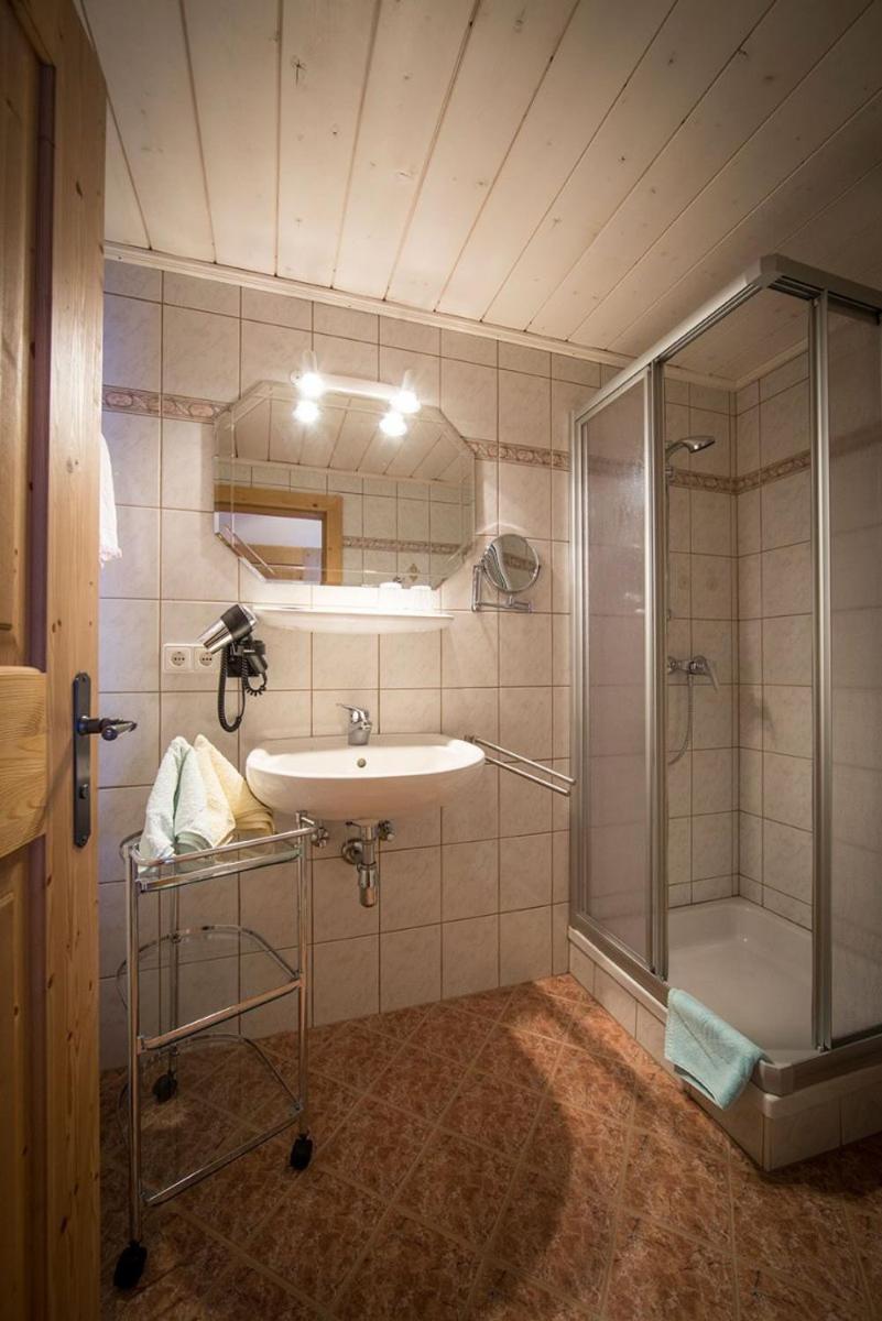 Double Room with Balcony photo 2