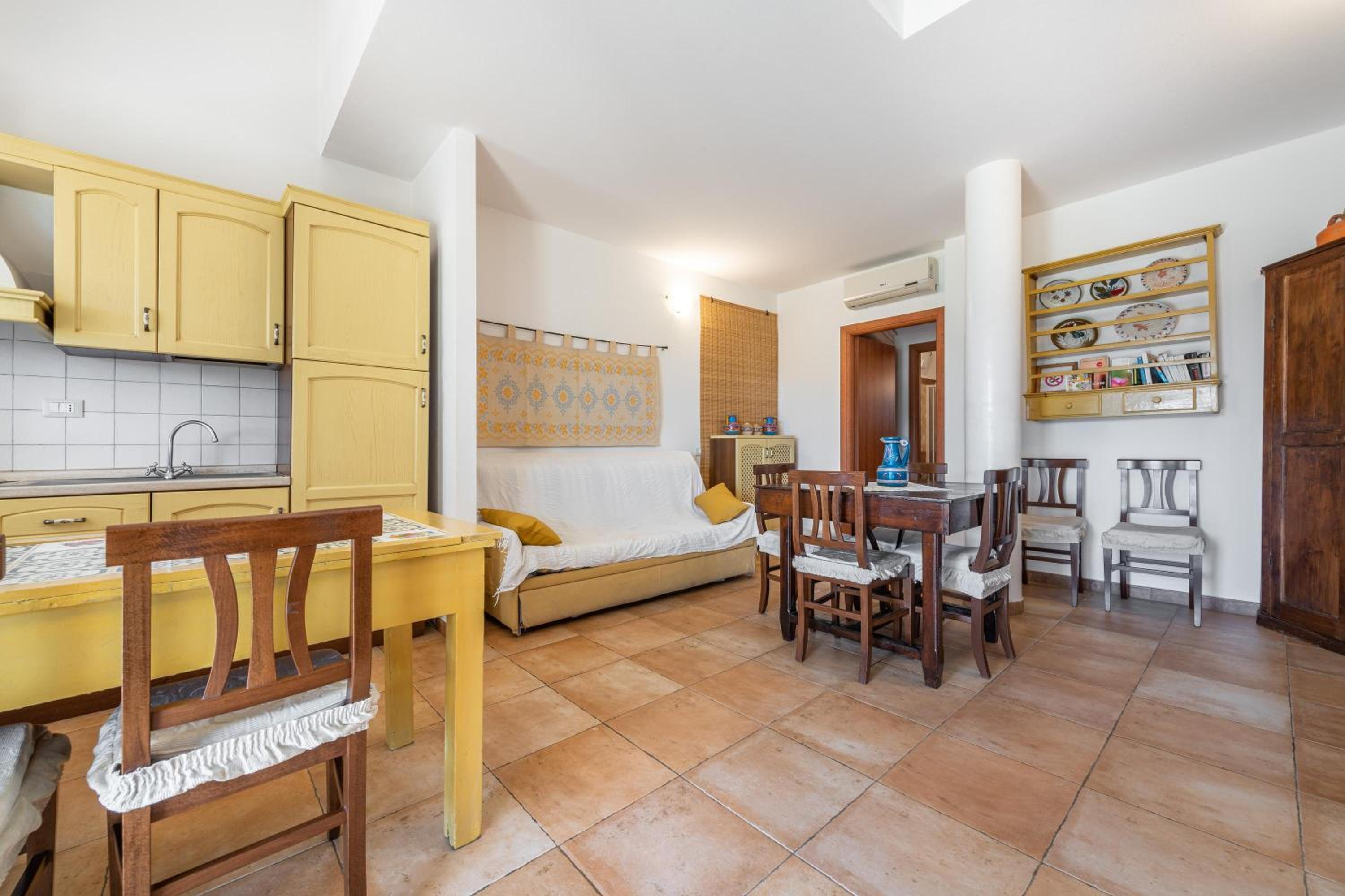Two-Bedroom Deluxe Apartment with Garden View