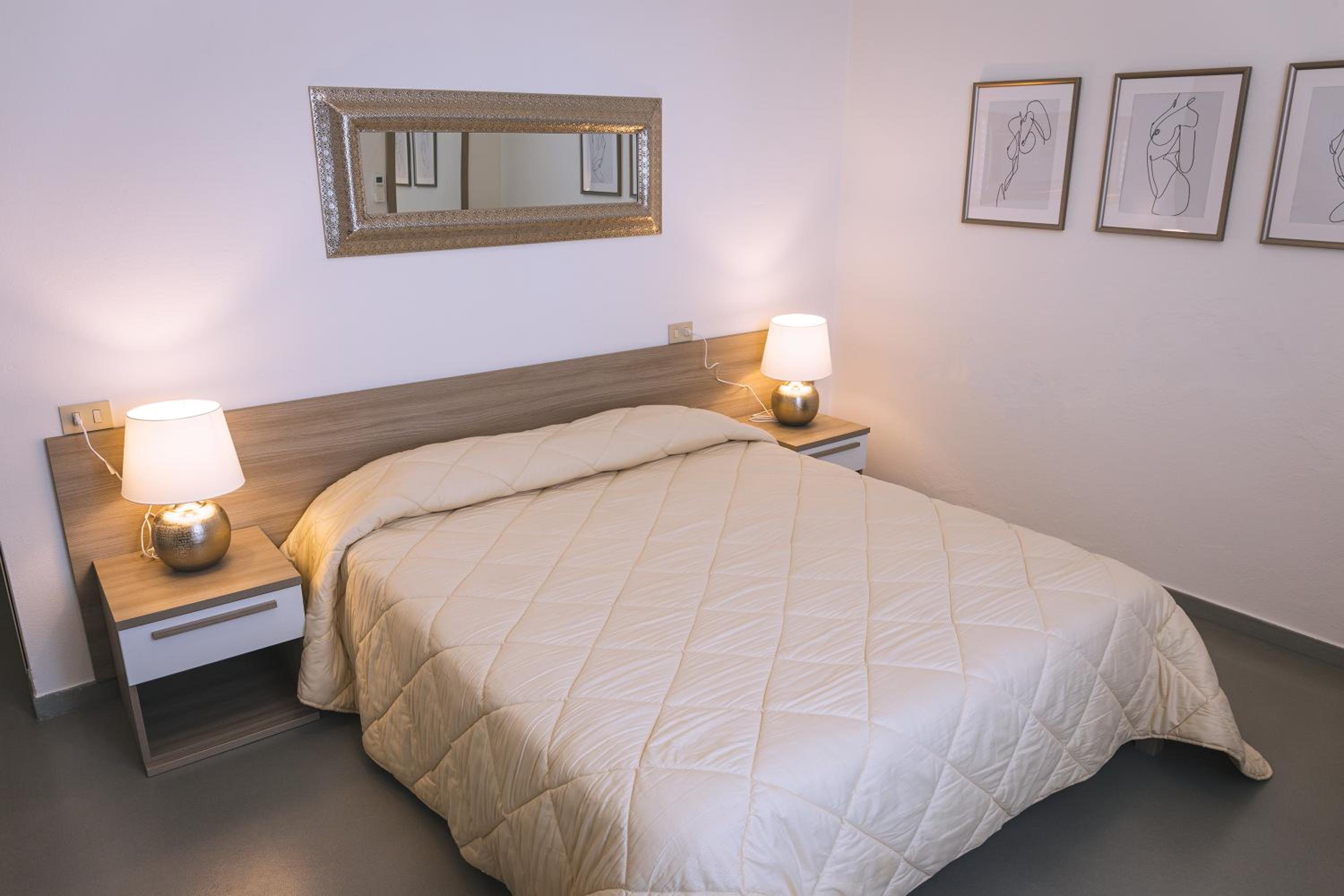 Double Room - Photo 5