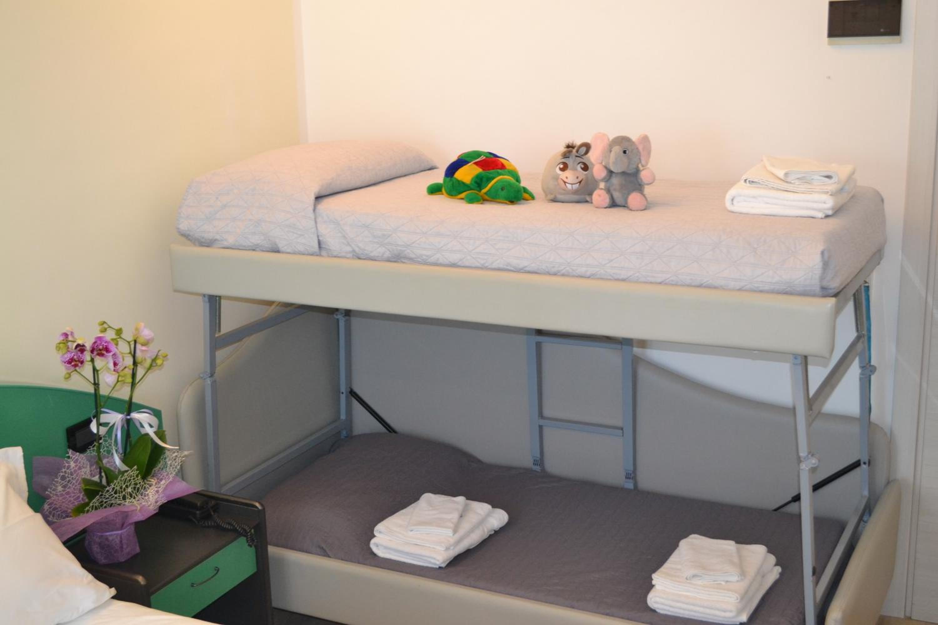 Quadruple Room - Photo 4