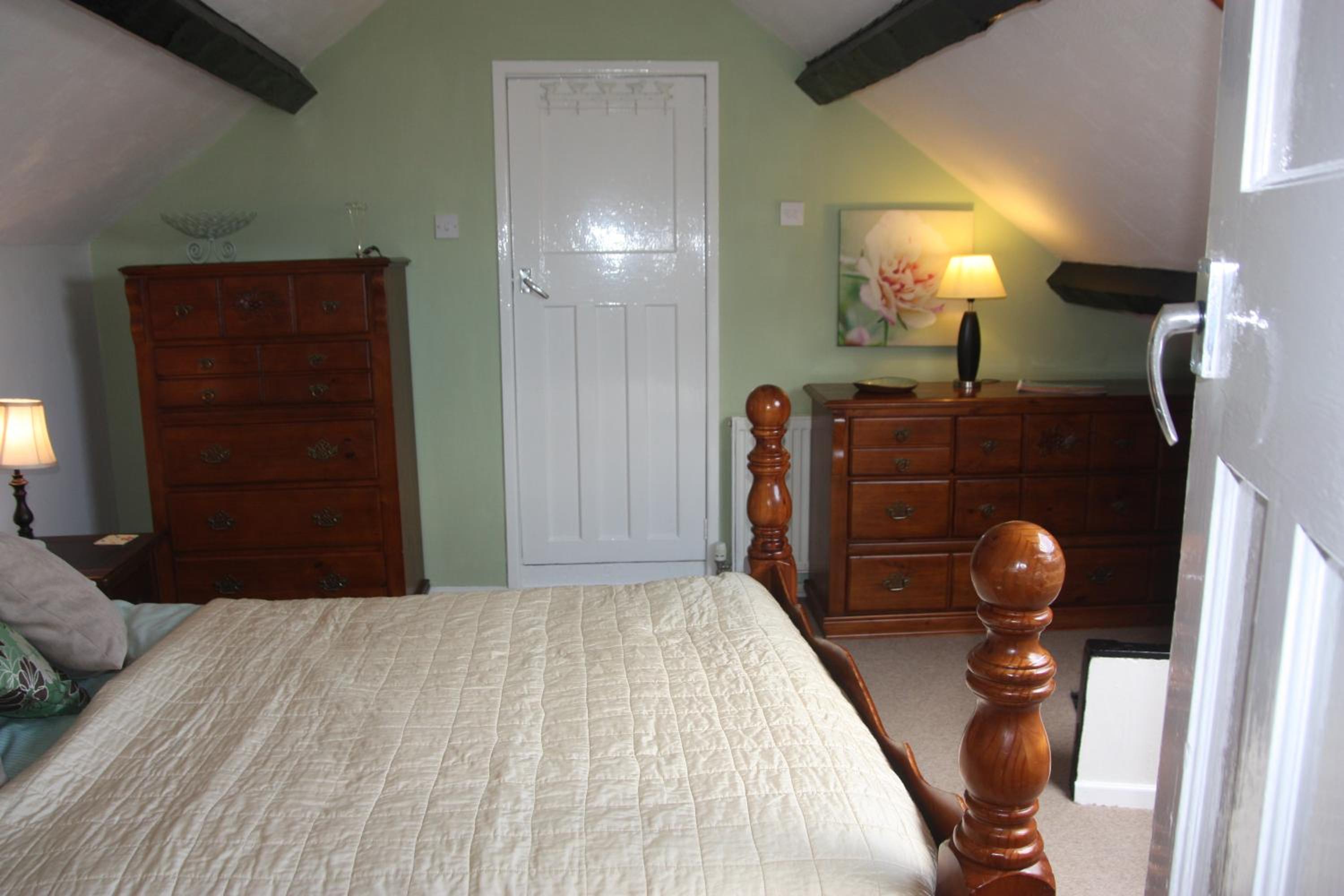 Two-Bedroom Suite photo 3
