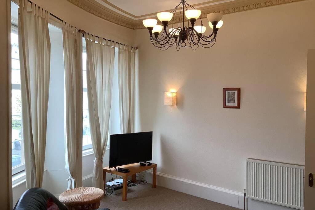 Two-Bedroom Apartment - Photo 4