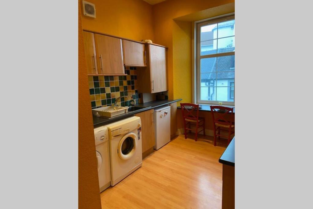 Two-Bedroom Apartment - Photo 5