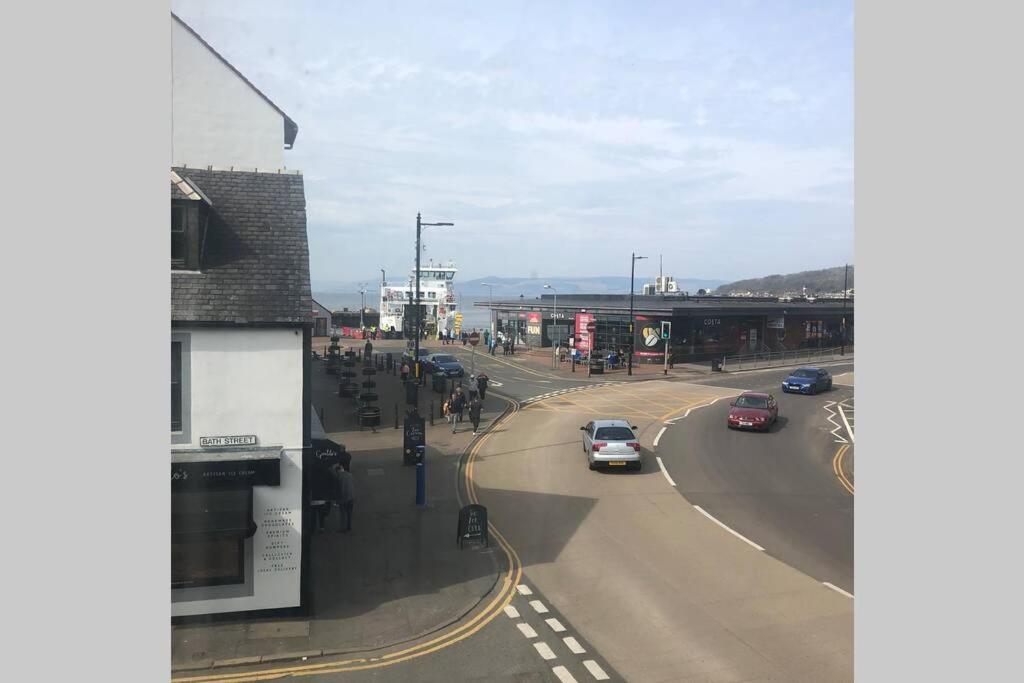 Two-Bedroom Apartment - Photo 10