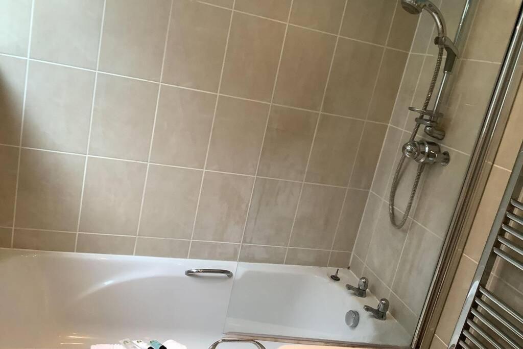 Two-Bedroom Apartment - Photo 22
