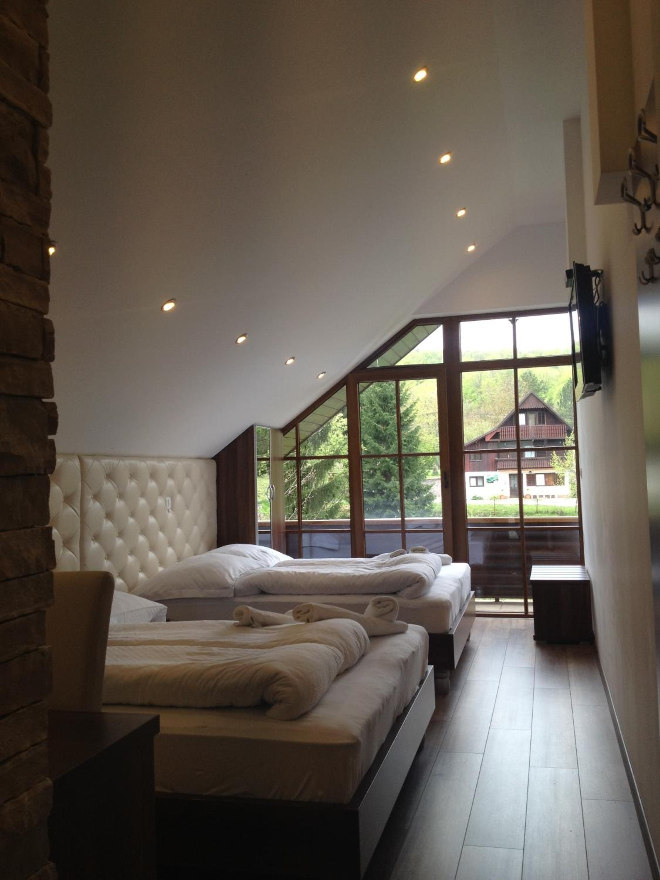 Comfort Quadruple Room - Photo 7