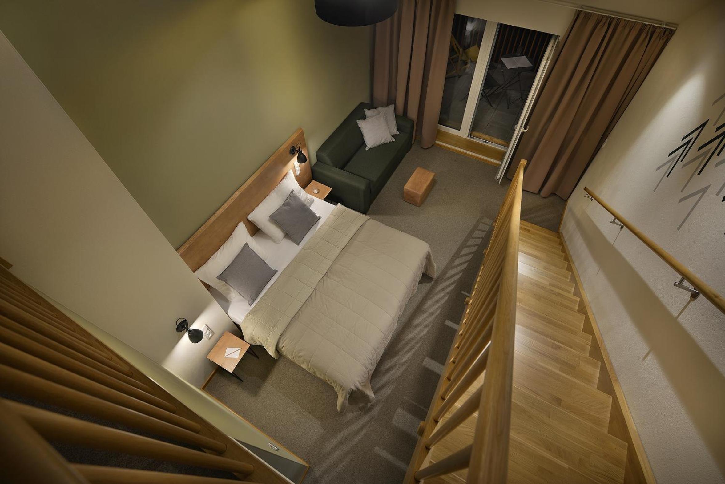 Duplex Suite with Terrace and Lake View - Photo 3