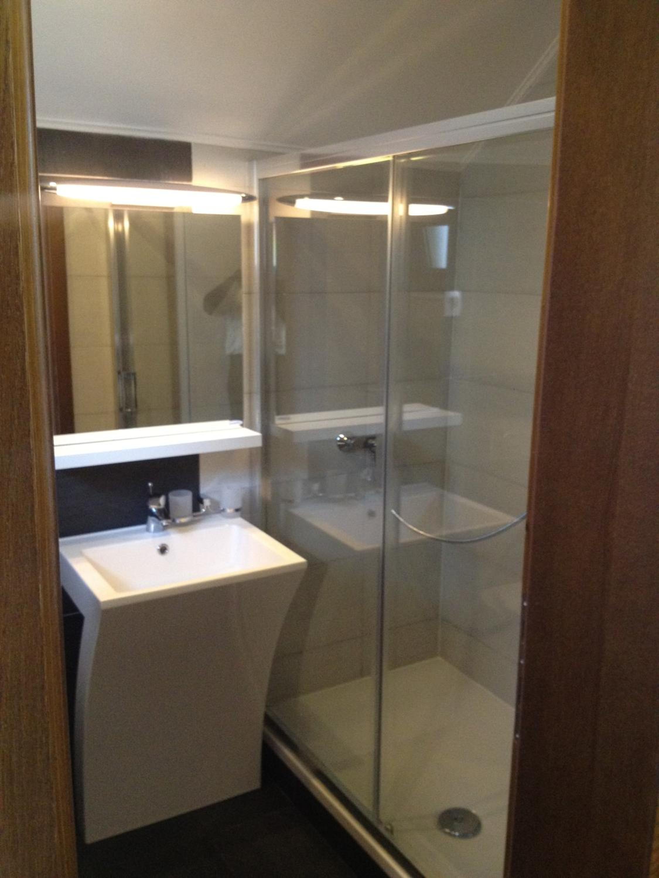 Comfort Quadruple Room - Photo 9