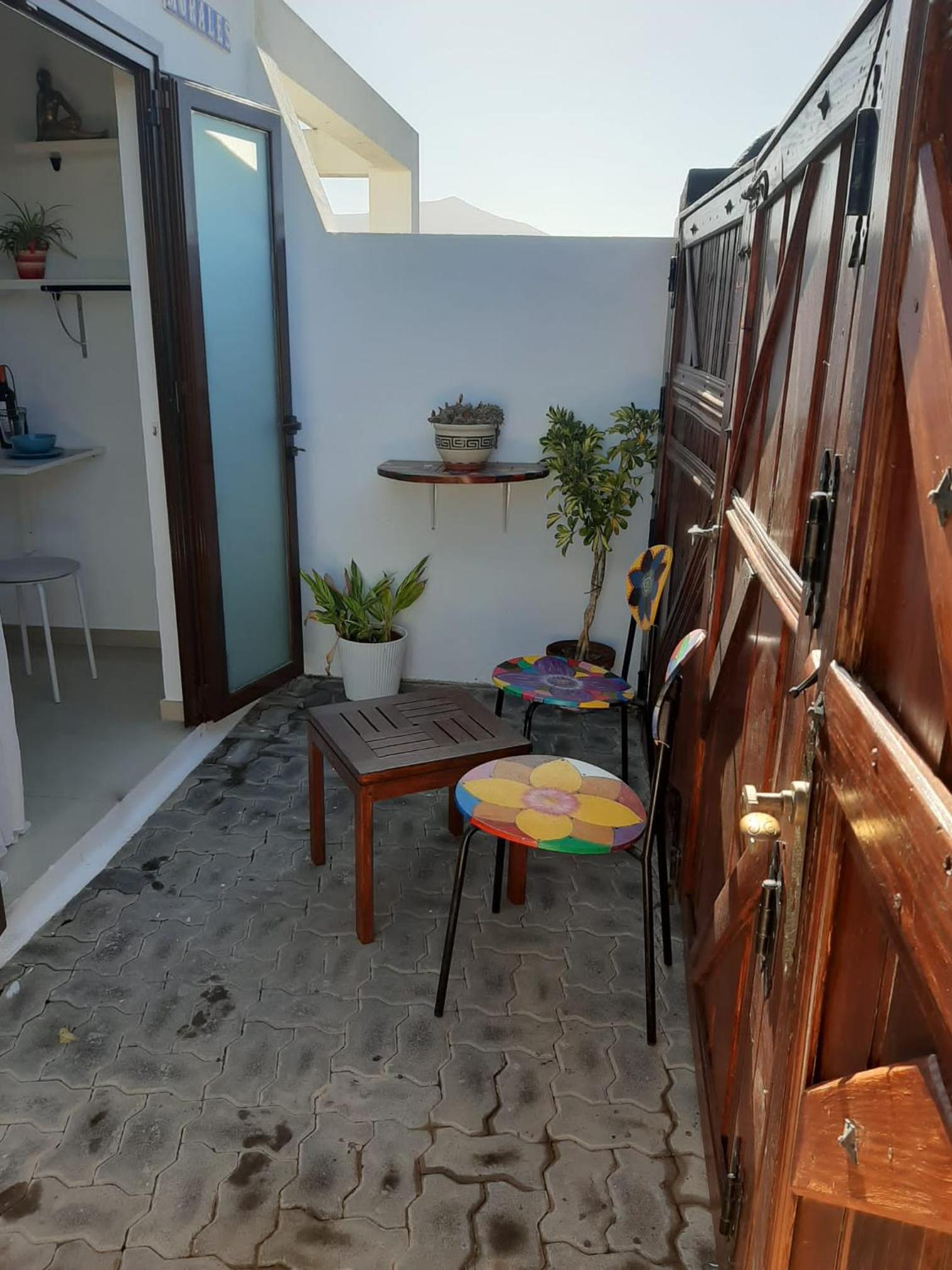 One-Bedroom Apartment - Photo 6