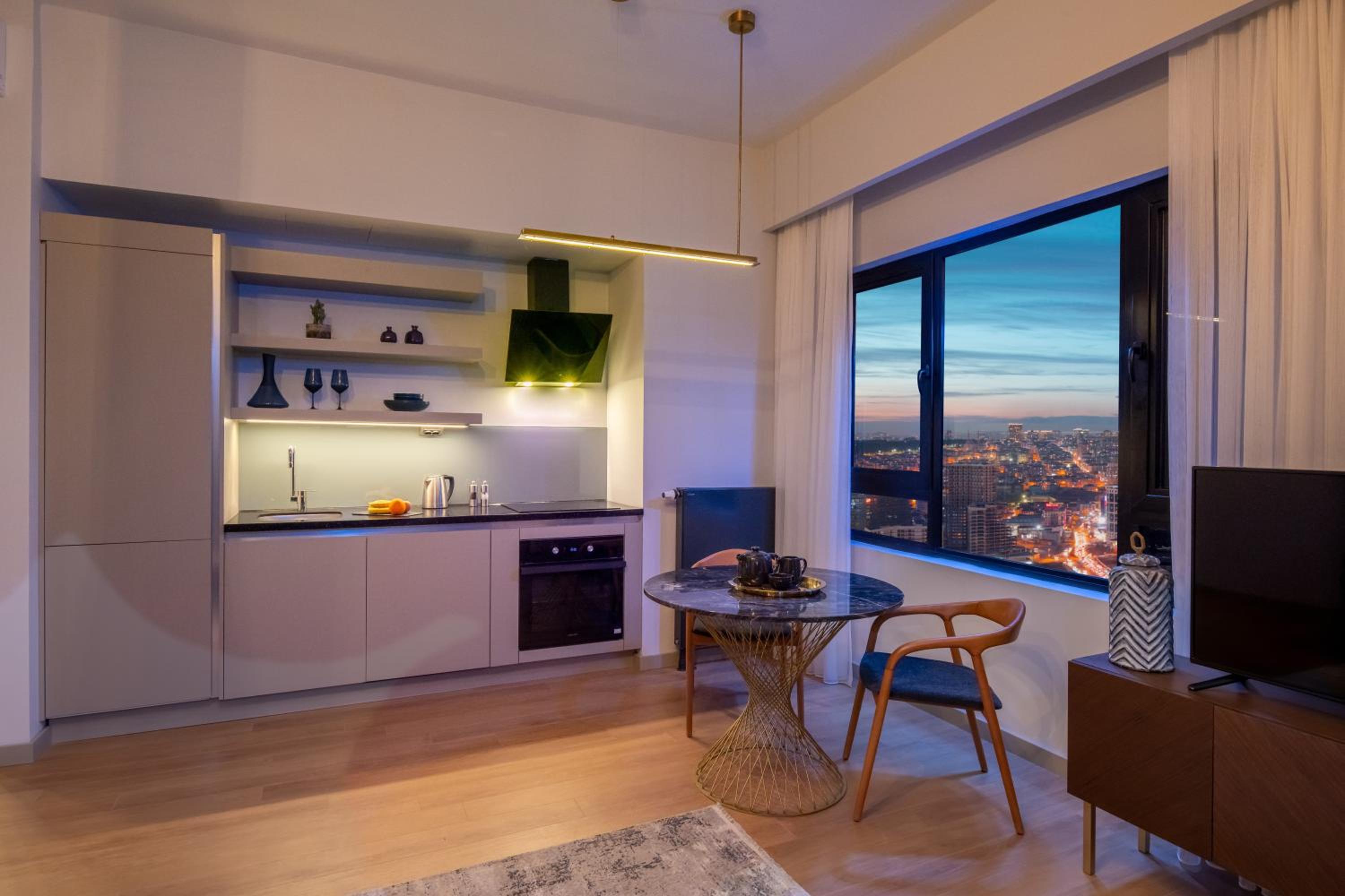 Premium Two Bedroom Apartment photo 3