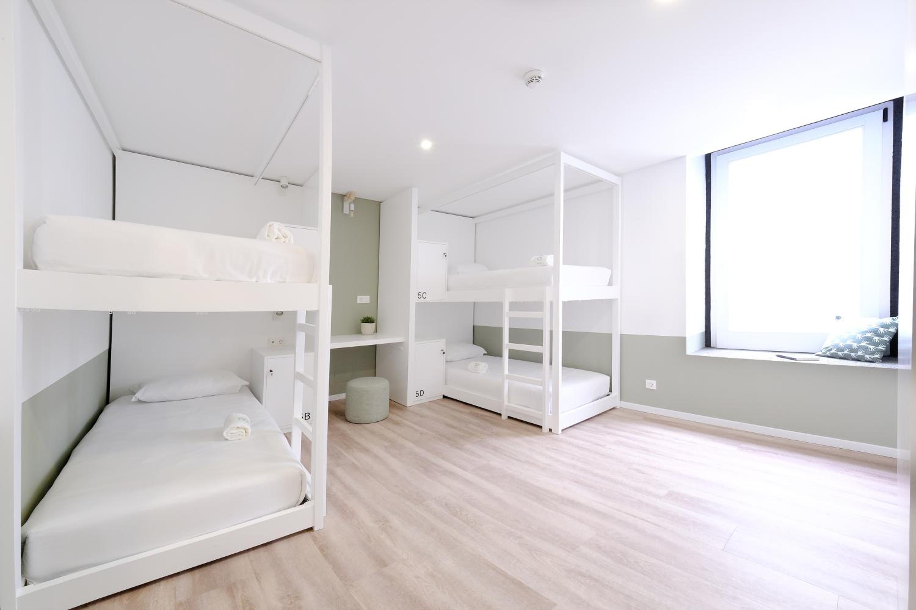 Single Bed in Female Dormitory Room photo 3