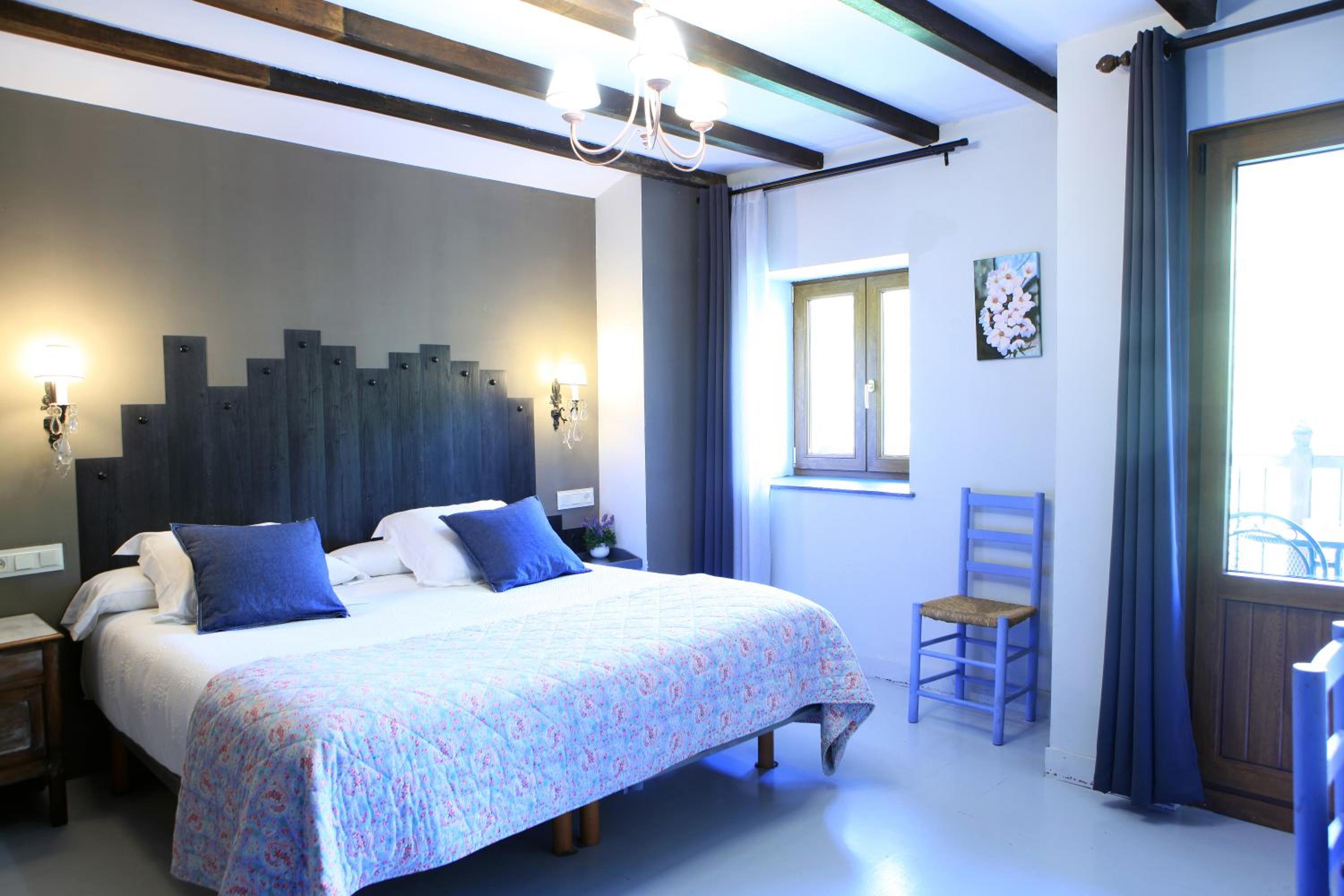 Habitación Doble con Baño Privado