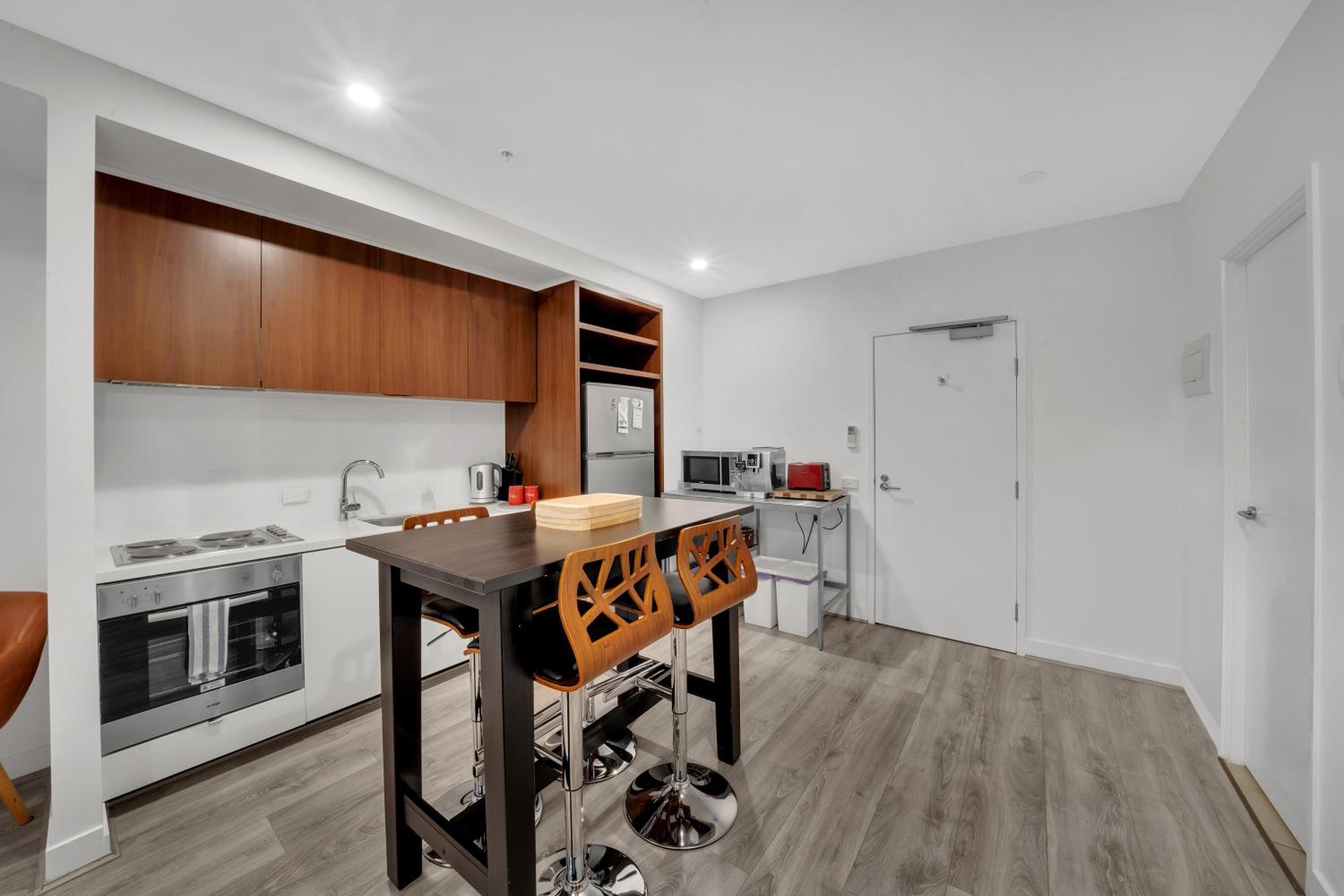 Two-Bedroom Apartment - Photo 15