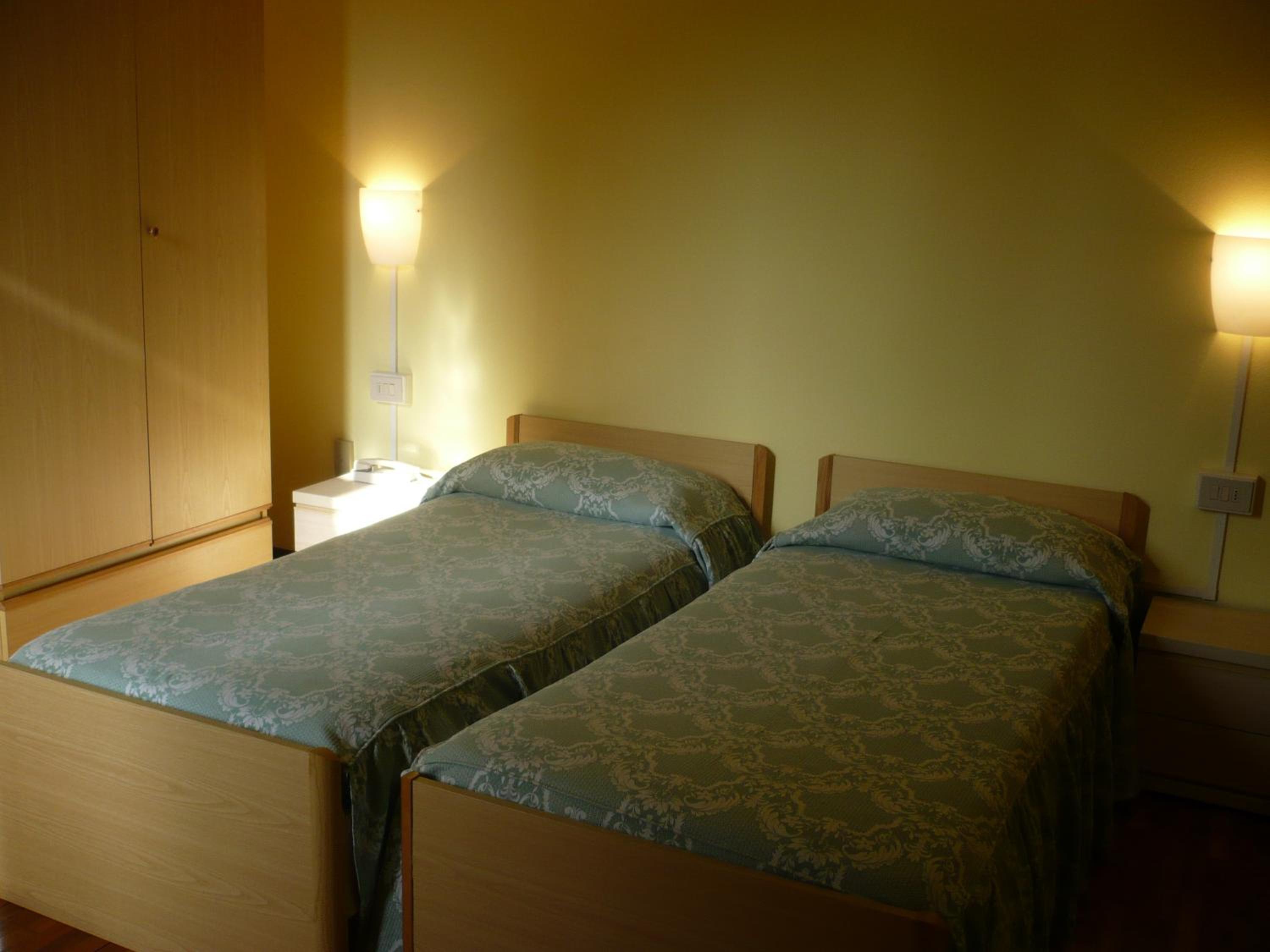 Economy Twin Room