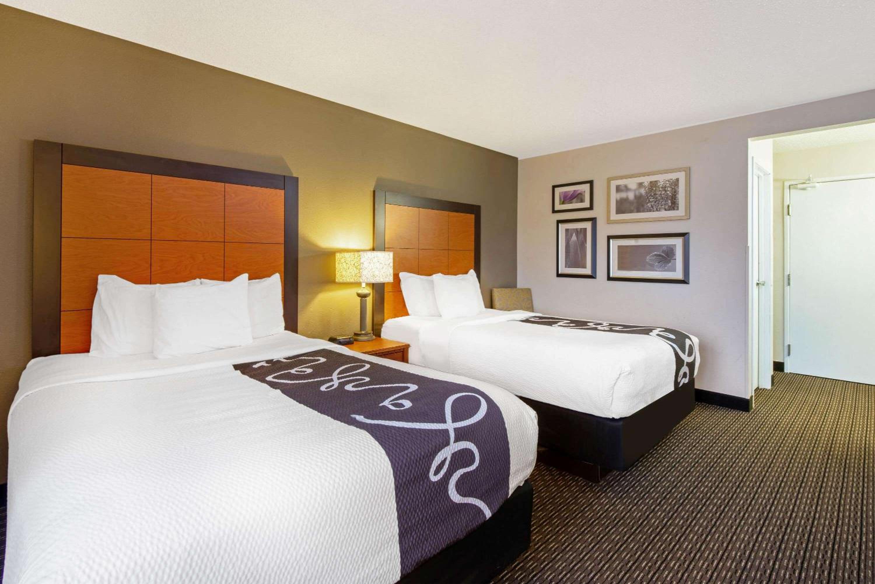 Double Room with Two Double Beds - Photo 1