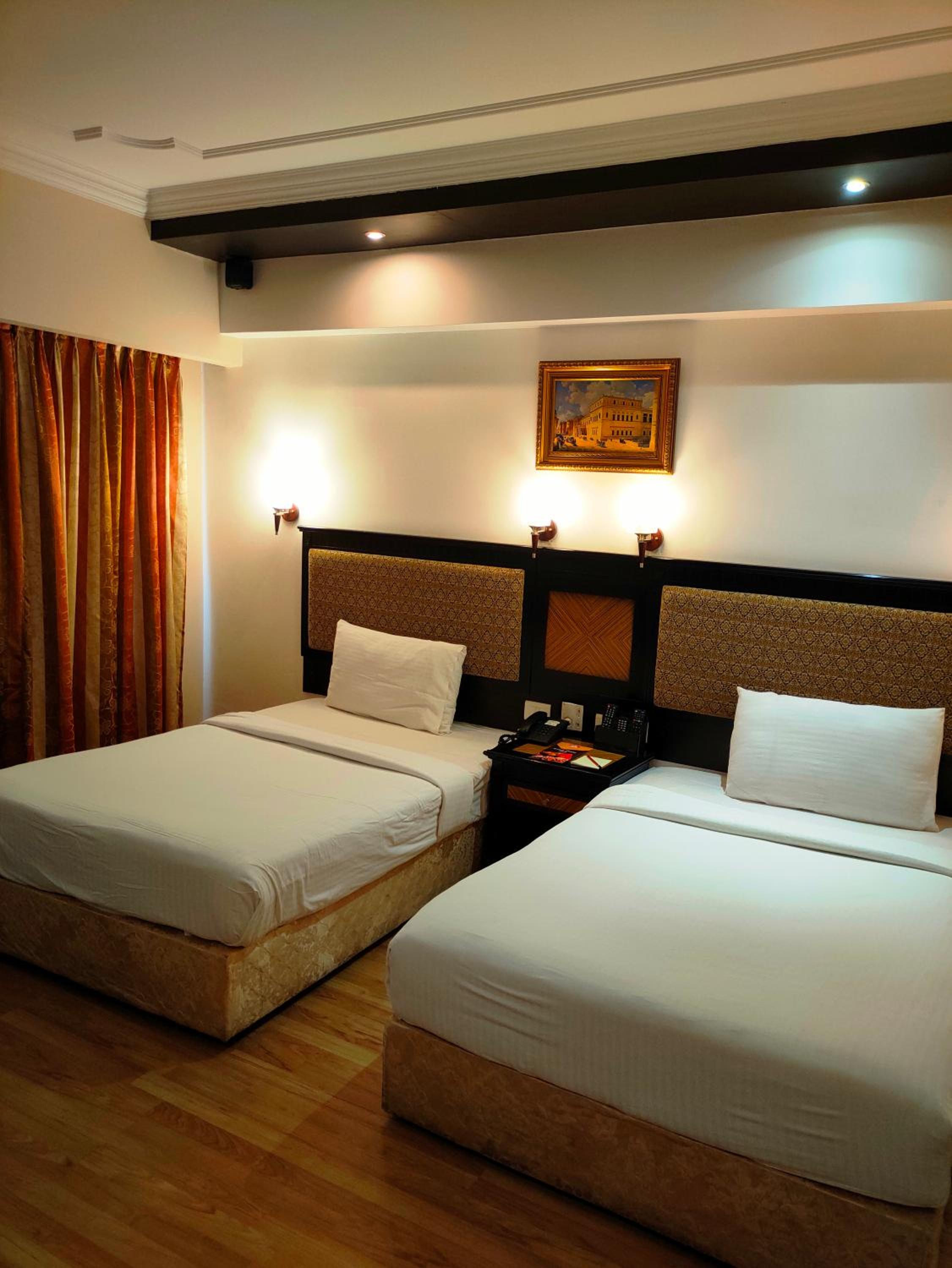 Business Class Twin Room - Photo 5