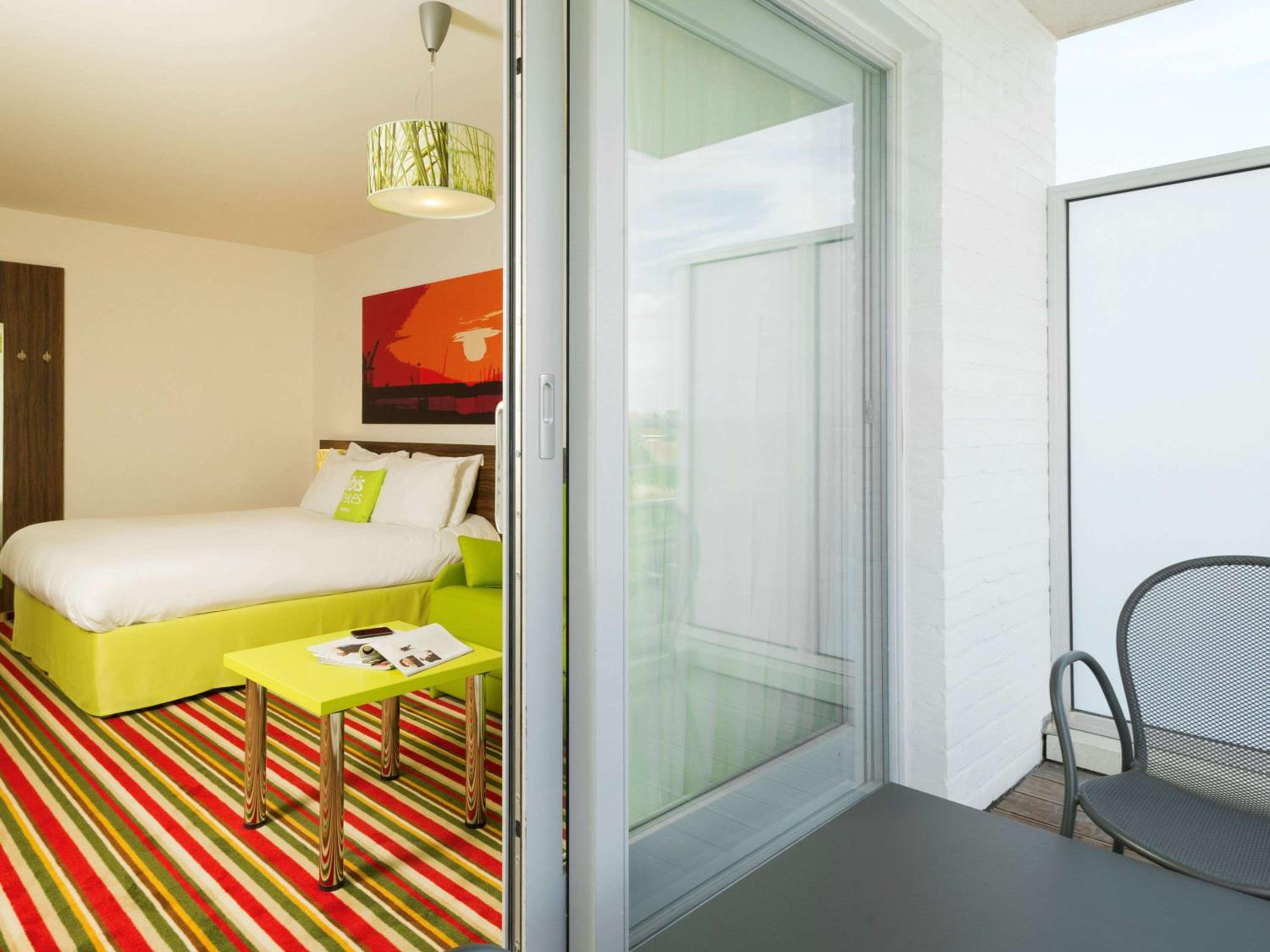 Junior Suite with Sofa Bed and Balcony - Photo 5