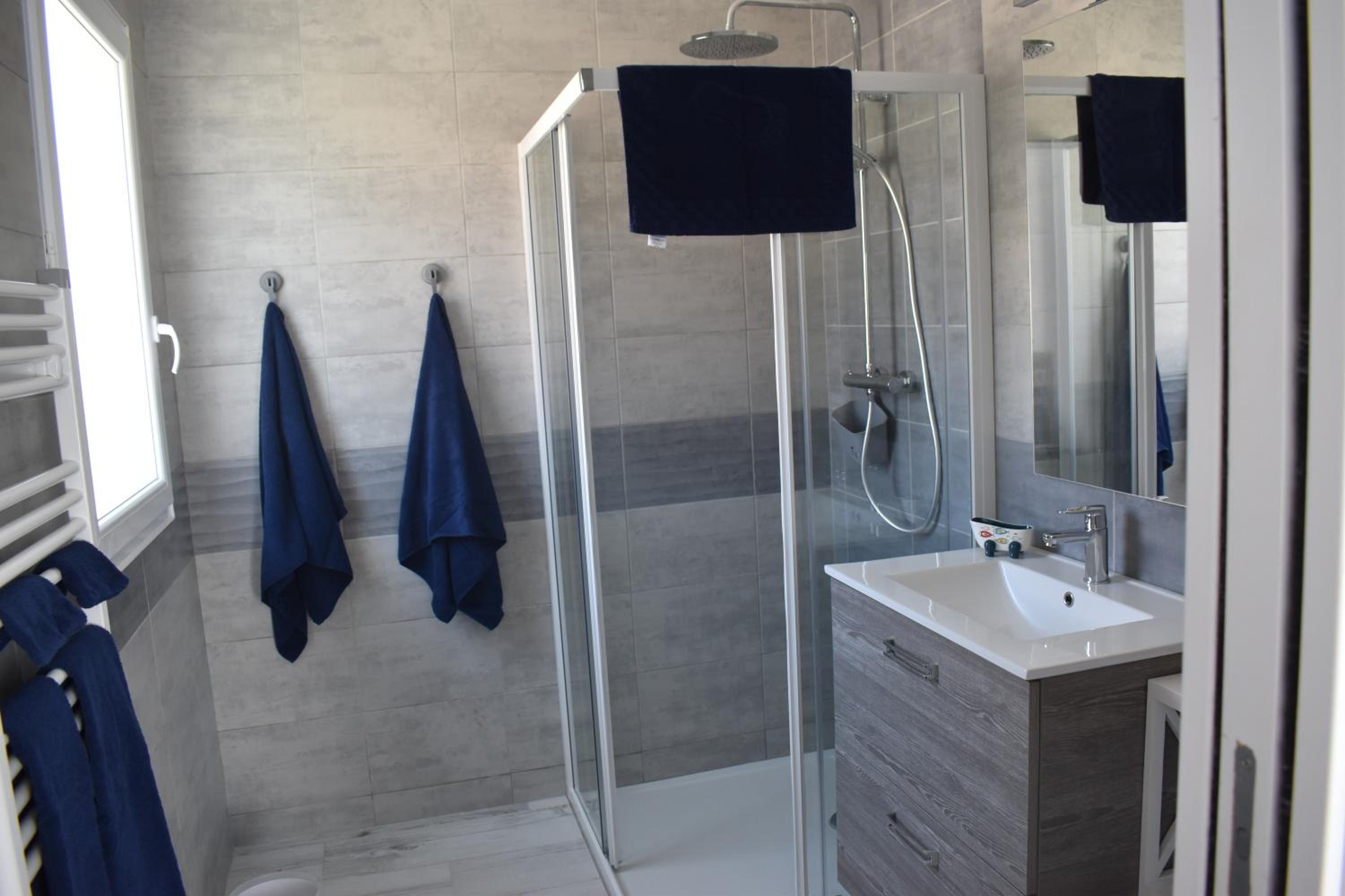 Two-Bedroom Apartment - Photo 8