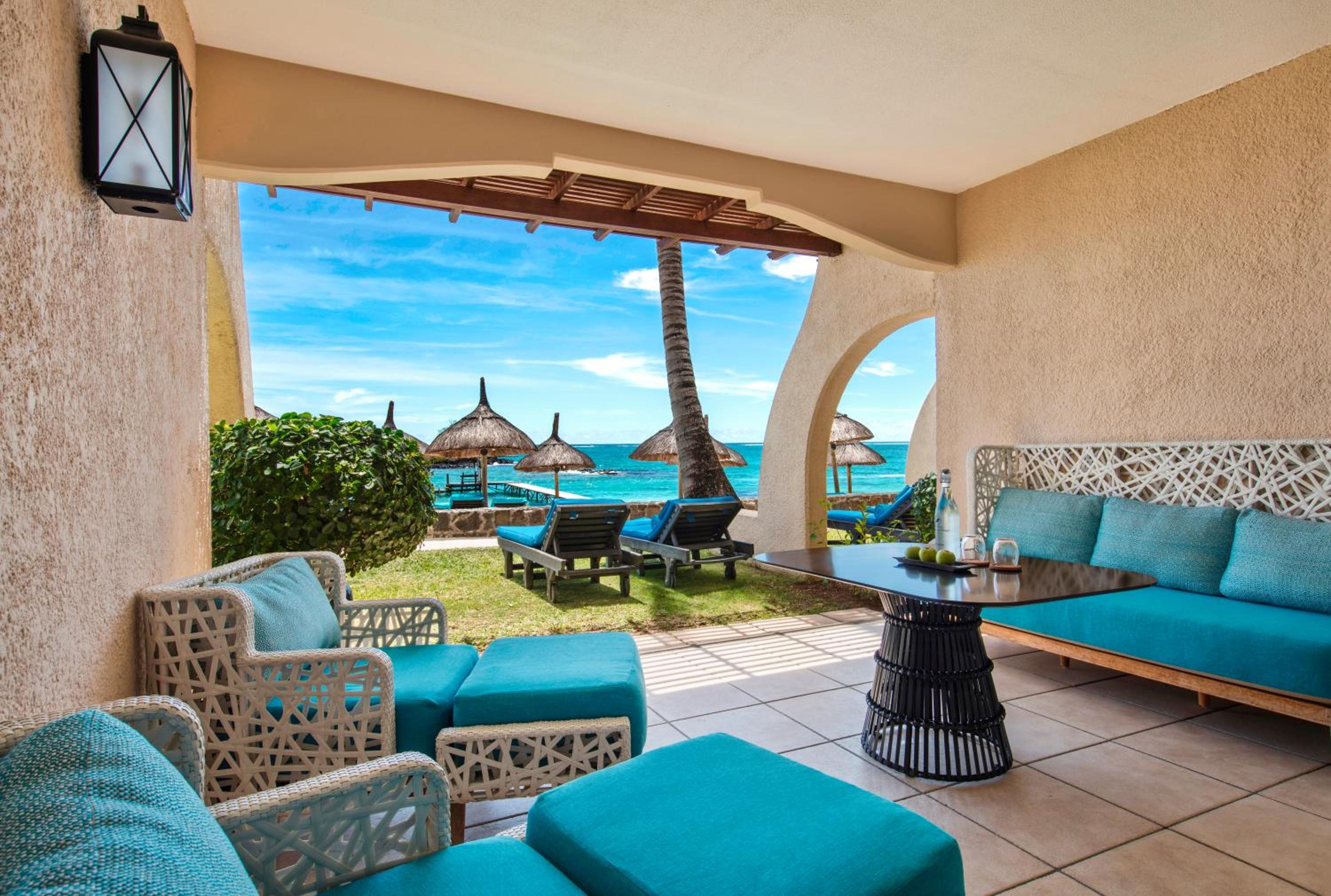 Junior Suite - Beach Front - Photo 4
