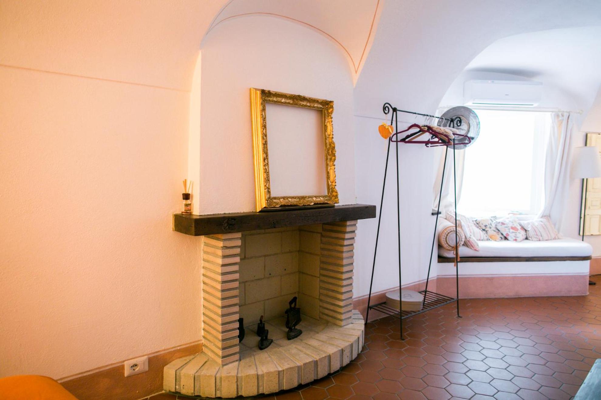 Double Room - Photo 10