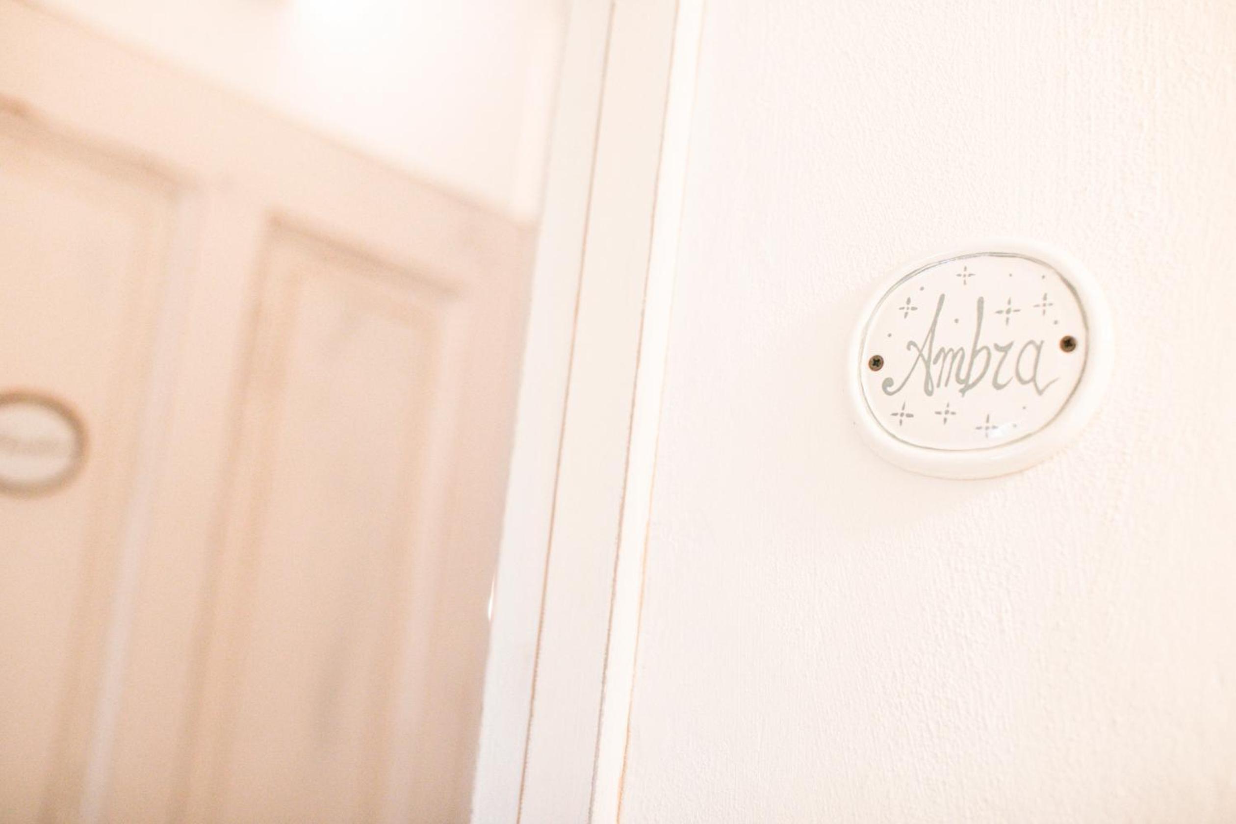 Double Room - Photo 5