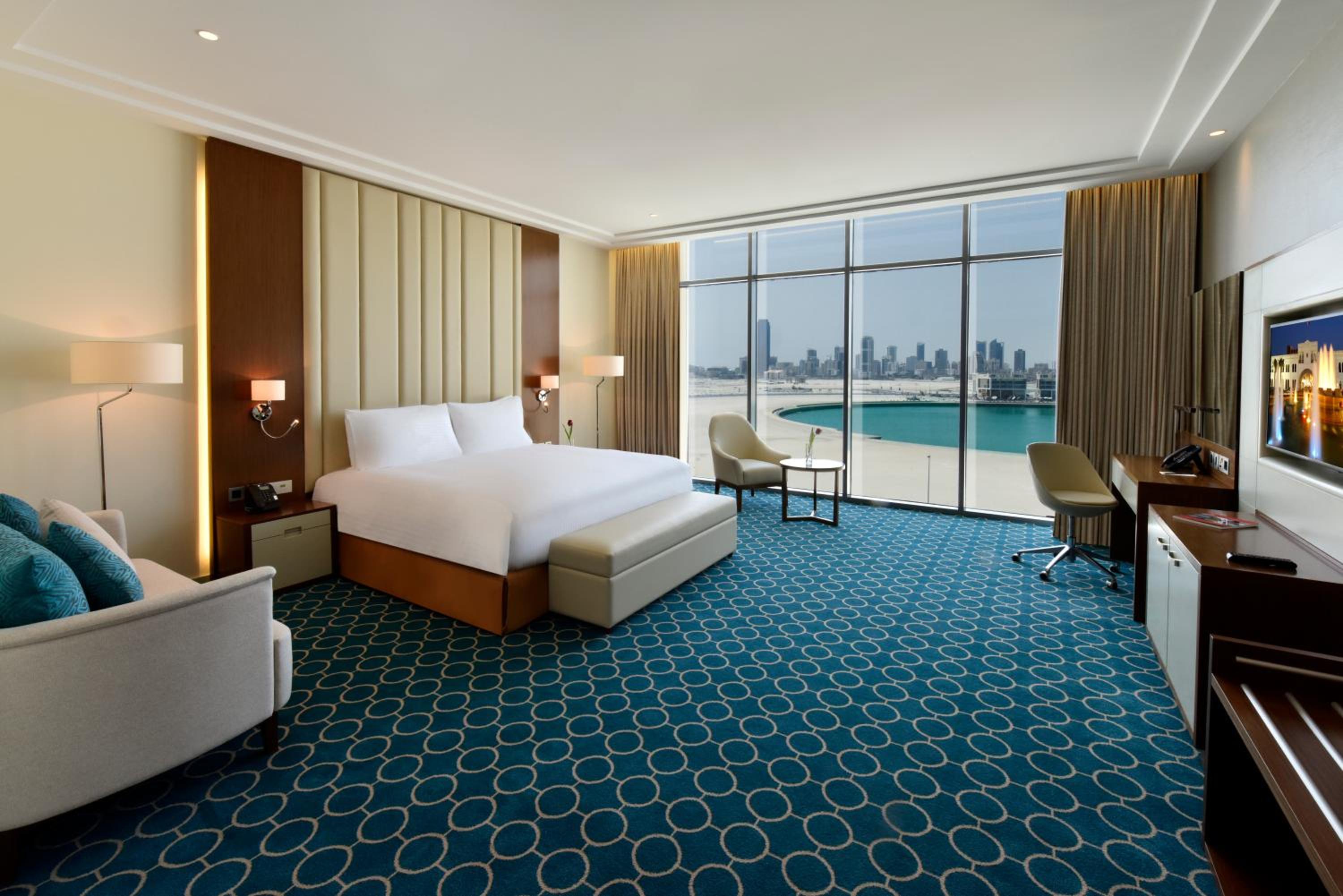 G-Club Balcony Room - Photo 1