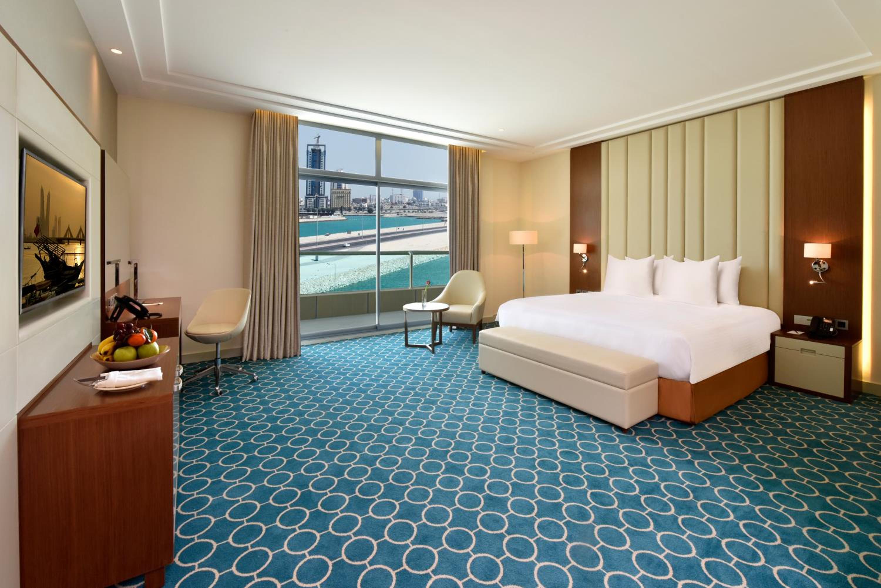 G-Club Balcony Room - Photo 2